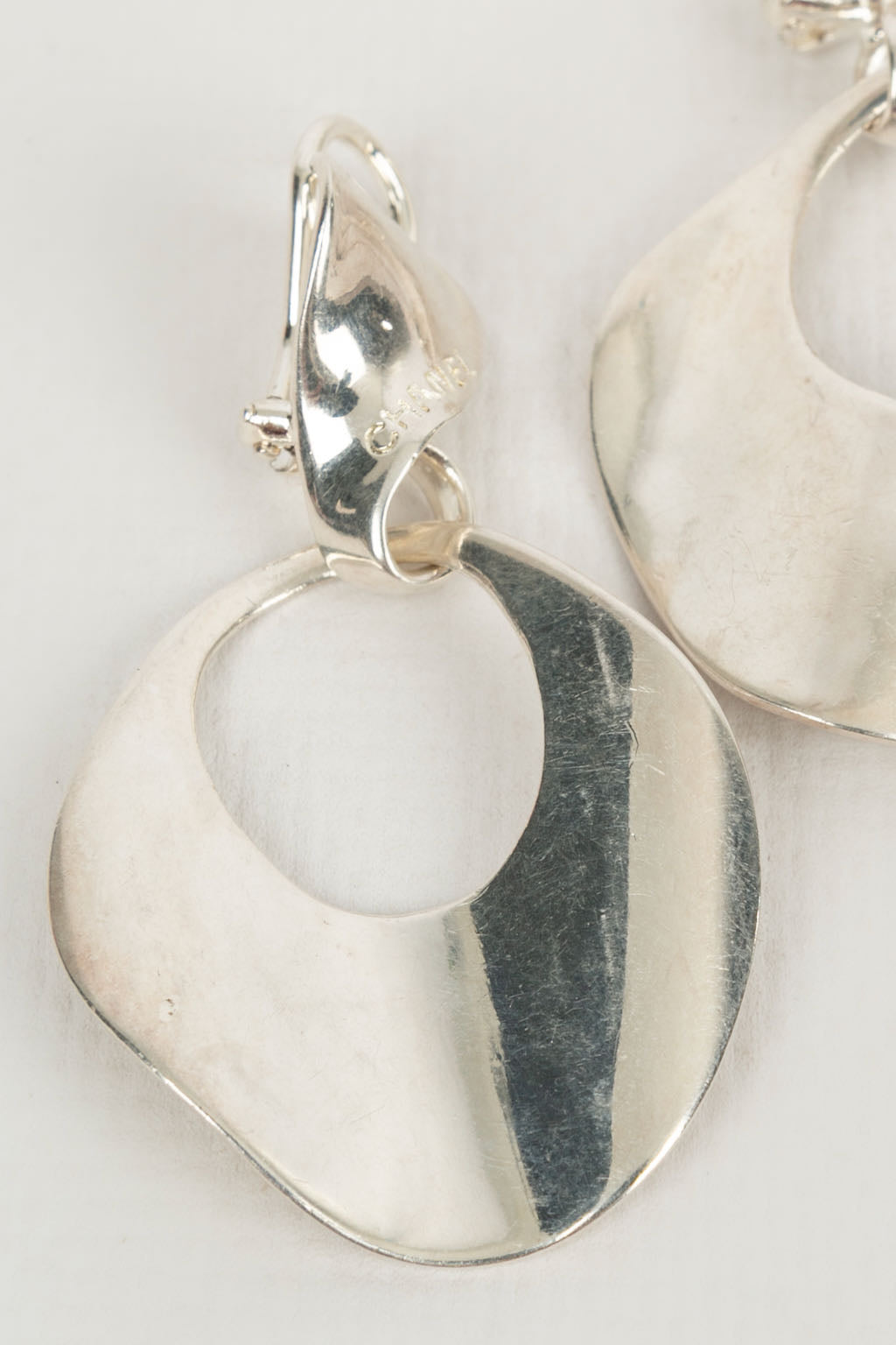Boucles d'oreilles argentées Chanel