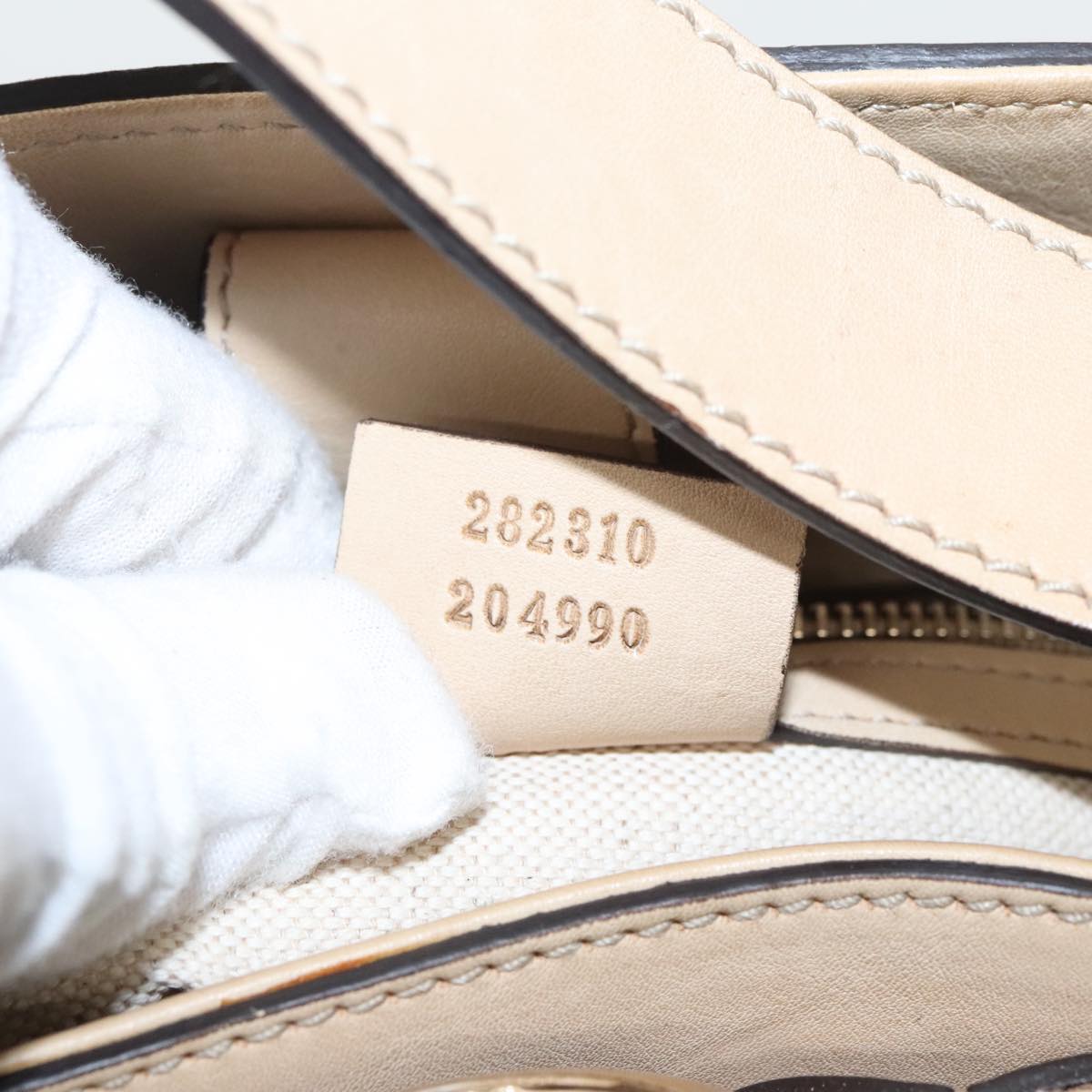 Gucci Bamboo Beige Canvas Shoulder Bag ()