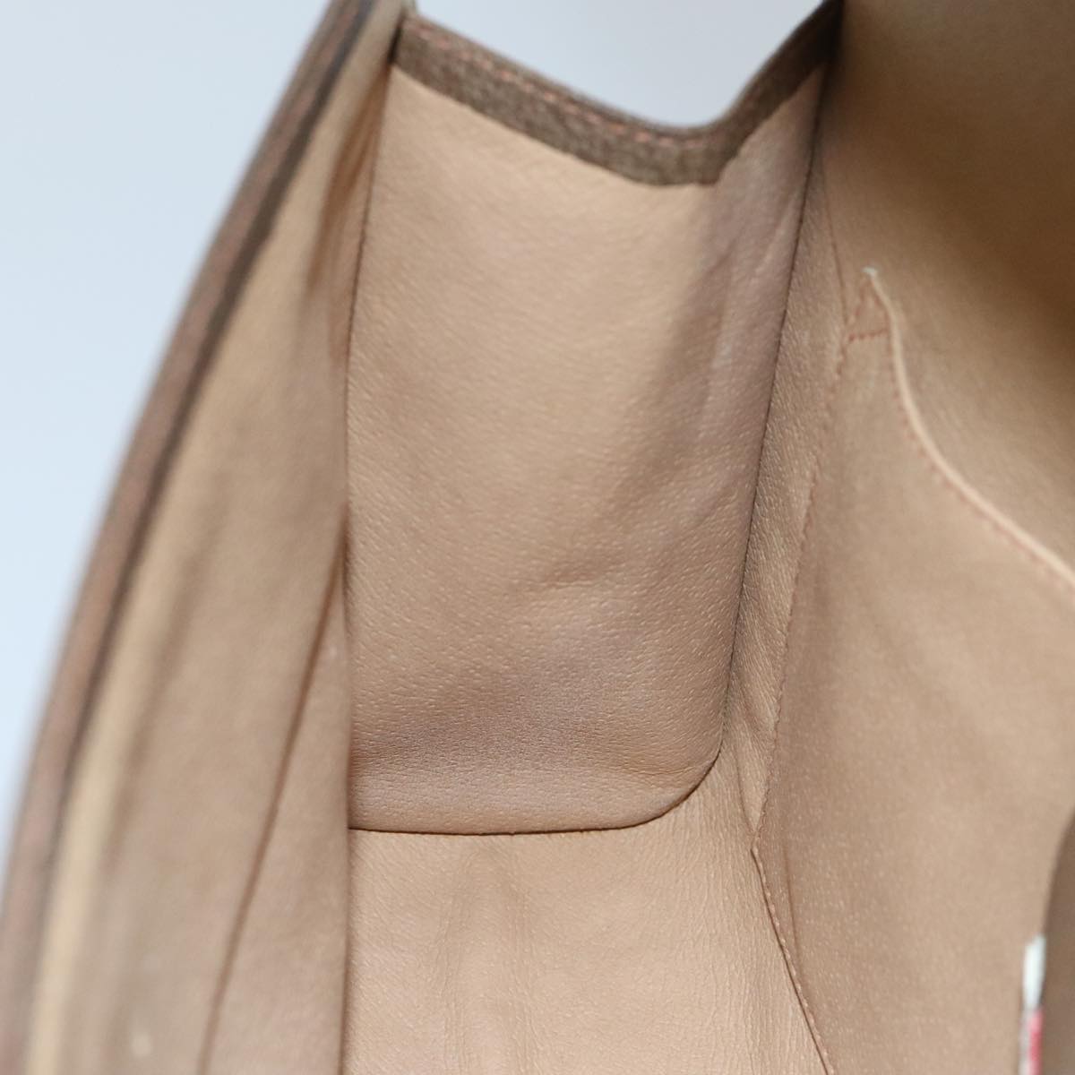 Gucci Beige Canvas Clutch Bag ()