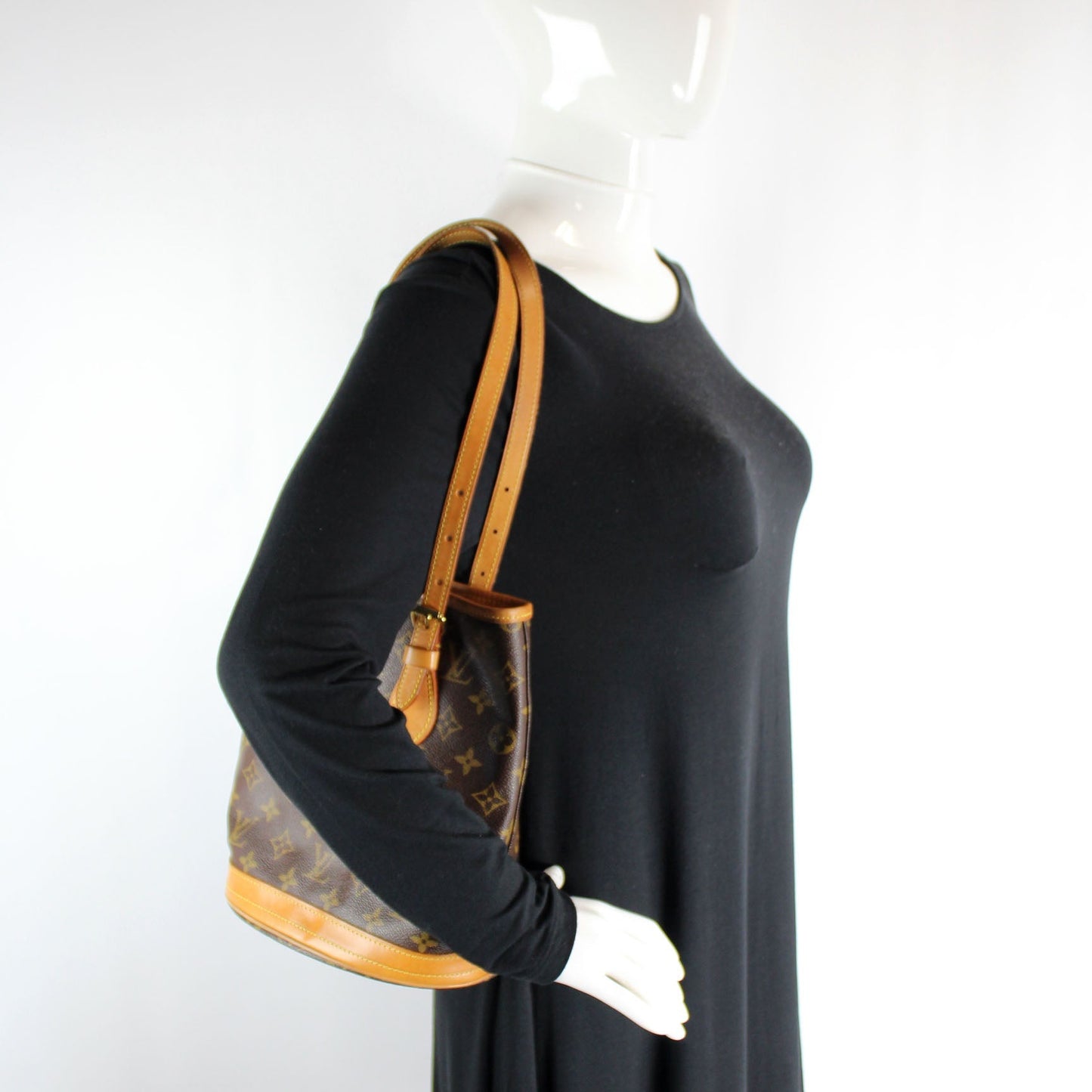 Petit Bucket W/ Pouch Monogram