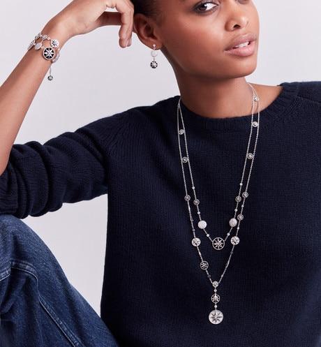 Rose Des Vents Cuff Bracelet • 18K White Gold, Diamonds, Mother-of-Pearl and Onyx