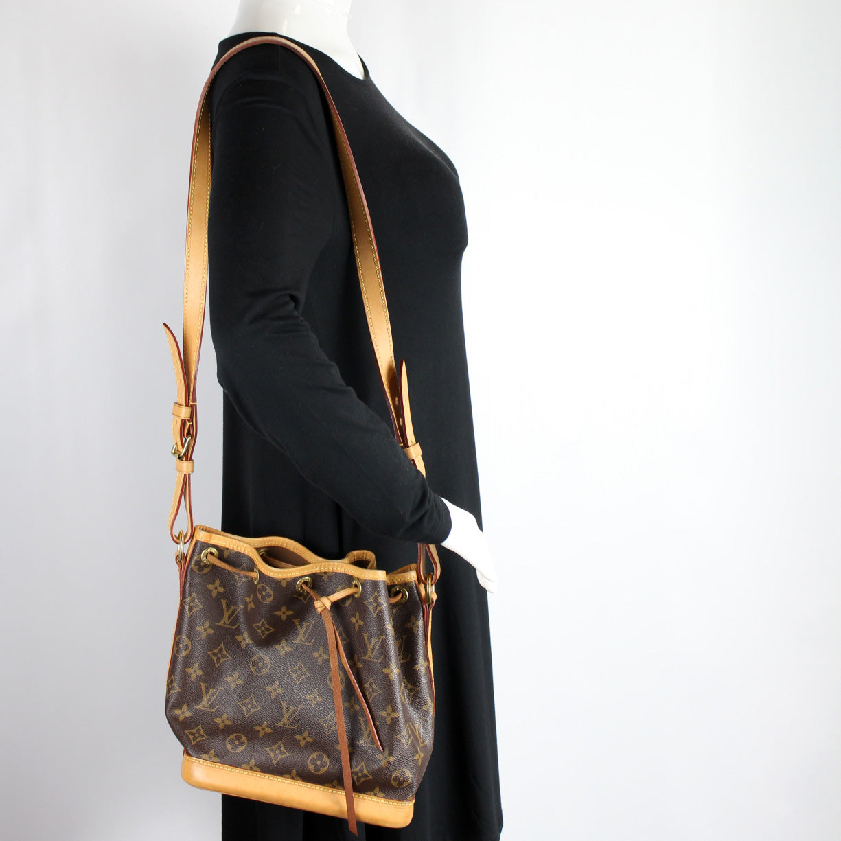 Noe Petit NM Monogram