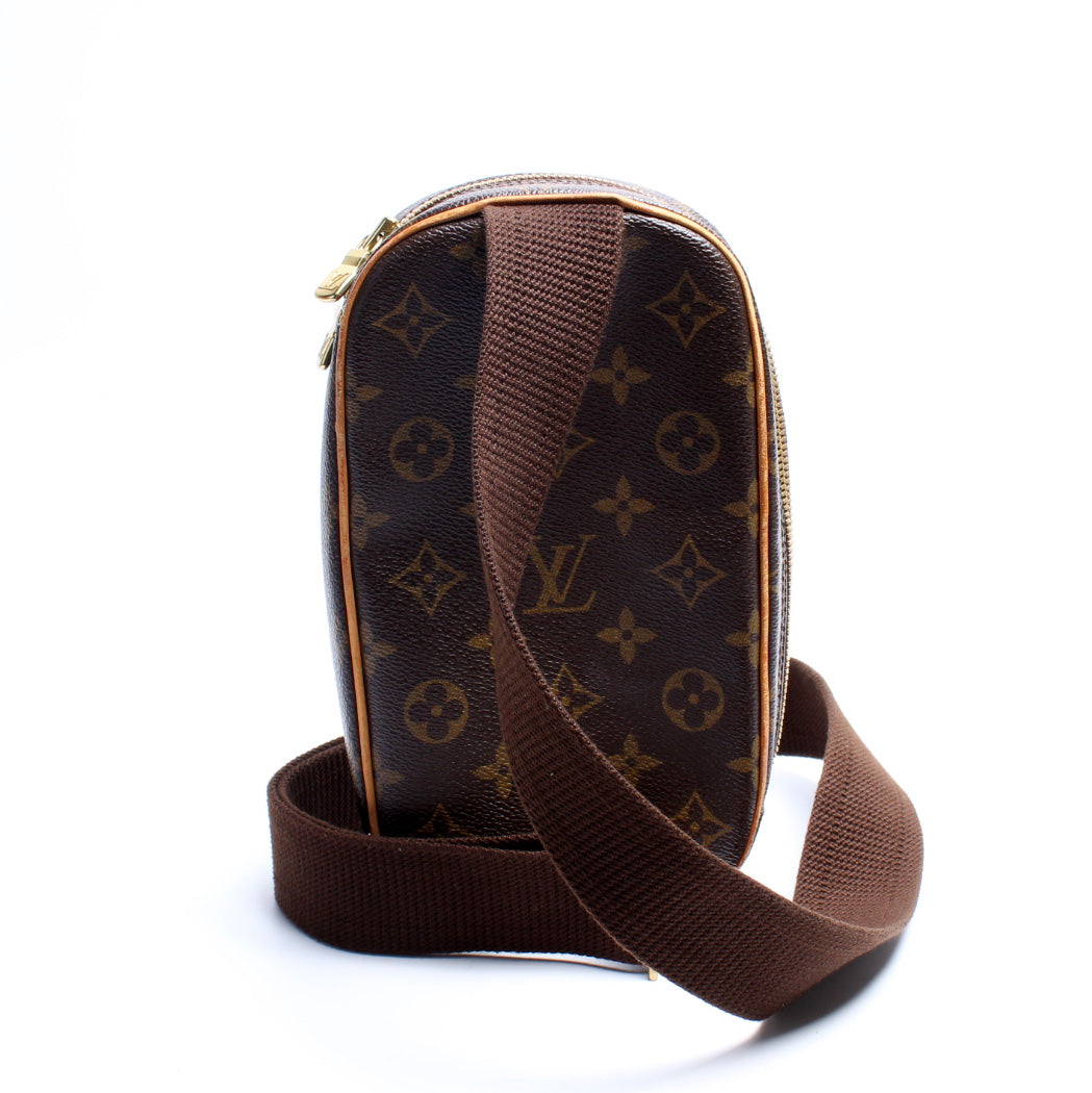 Pochette Gange Monogram