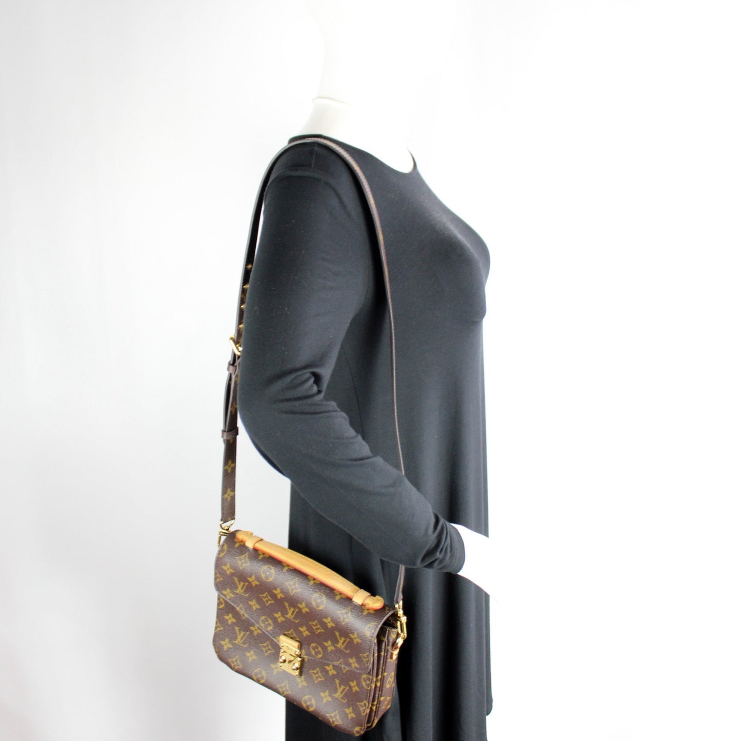 Pochette Metis Monogram