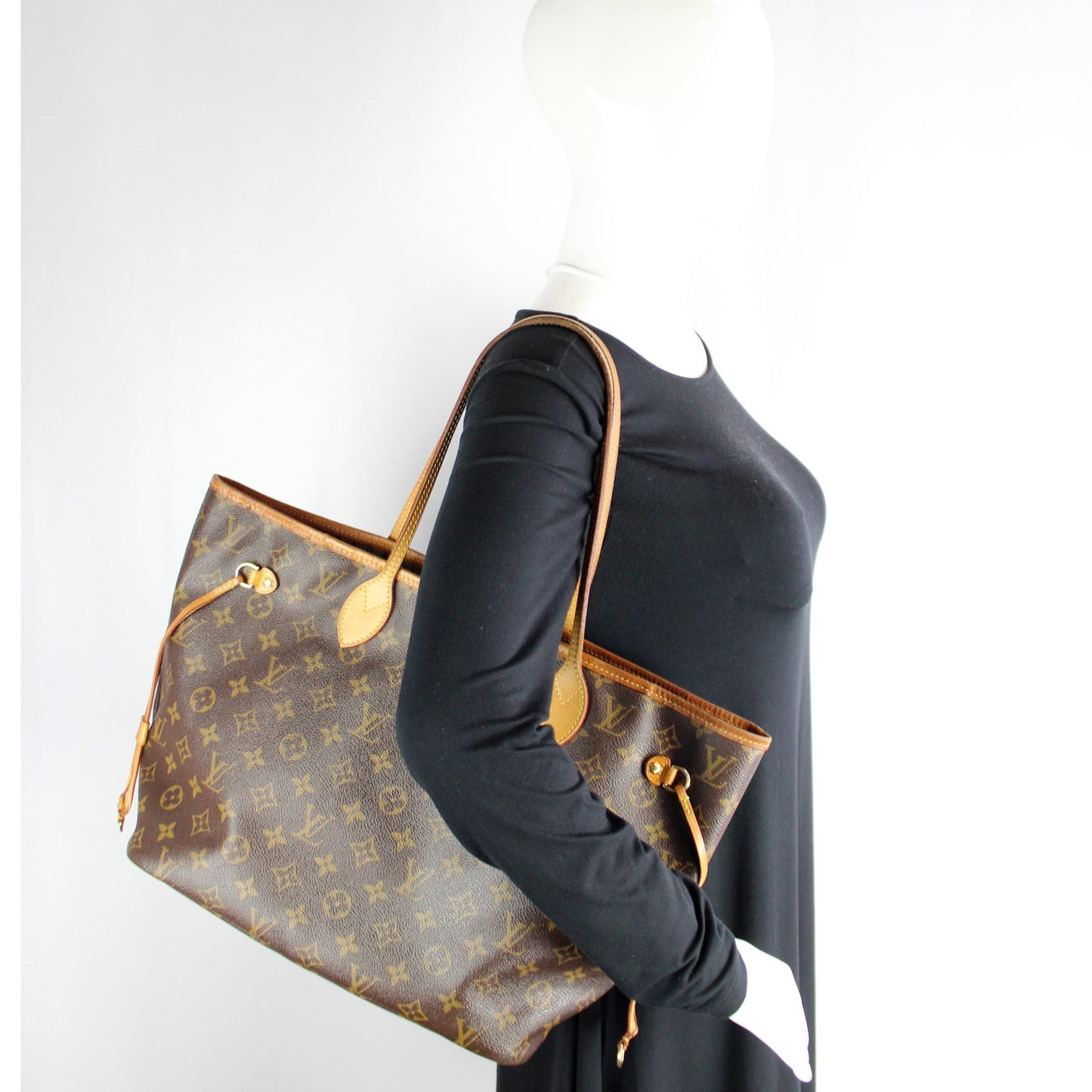 Neverfull MM Monogram