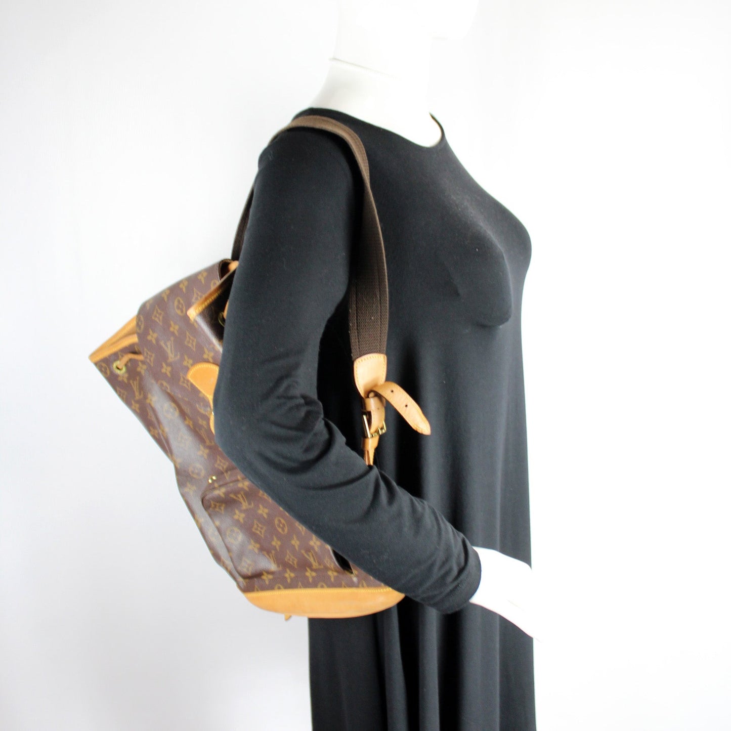 Montsouris GM Monogram