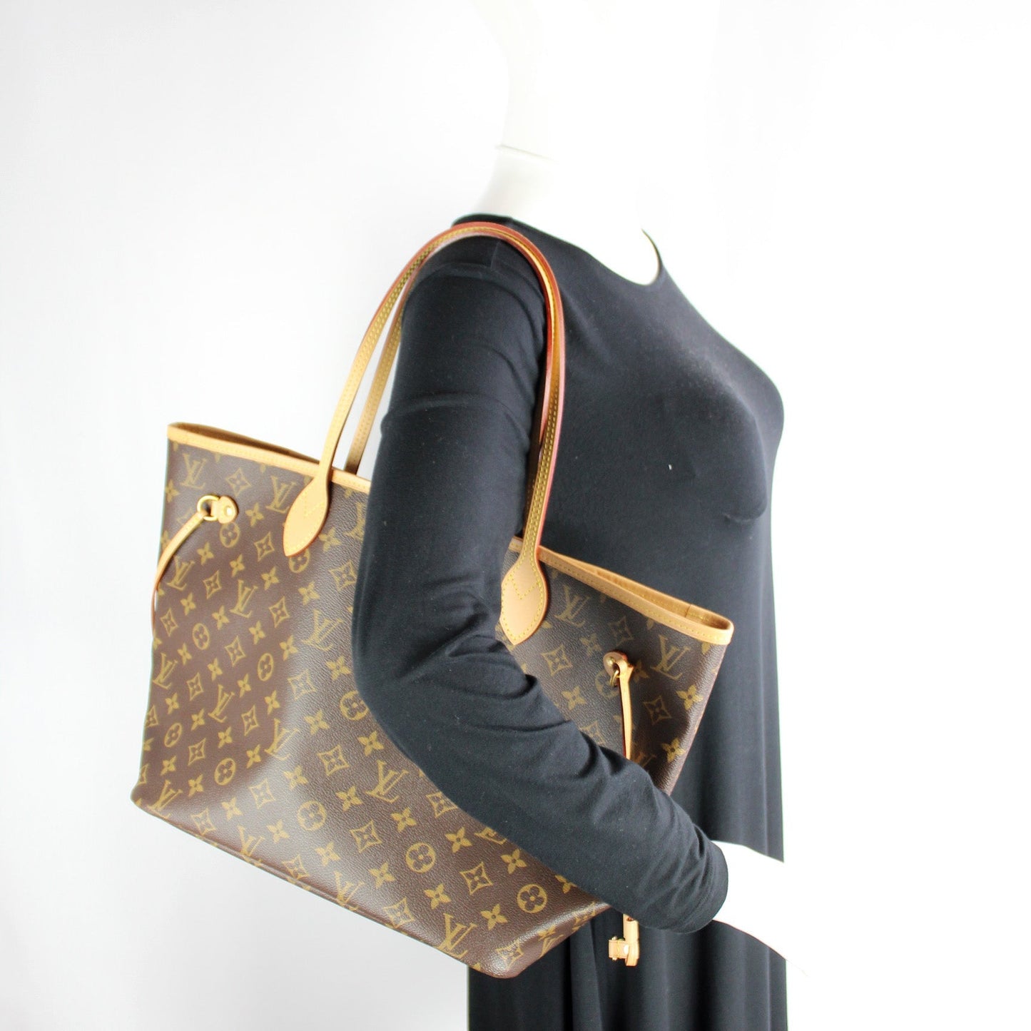 Neverfull MM Monogram