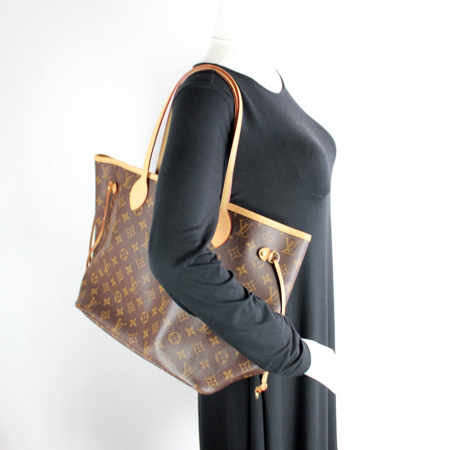 Neverfull MM Monogram