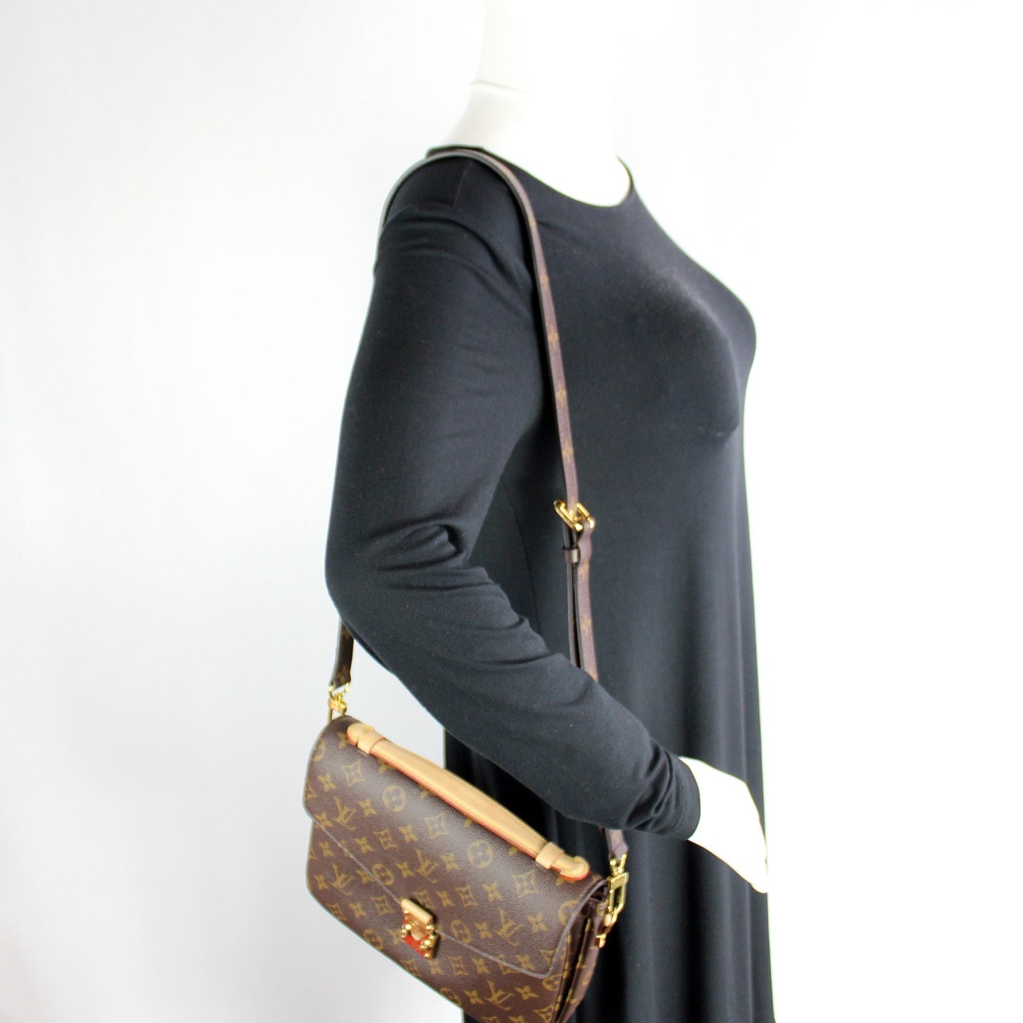 Pochette Metis Monogram