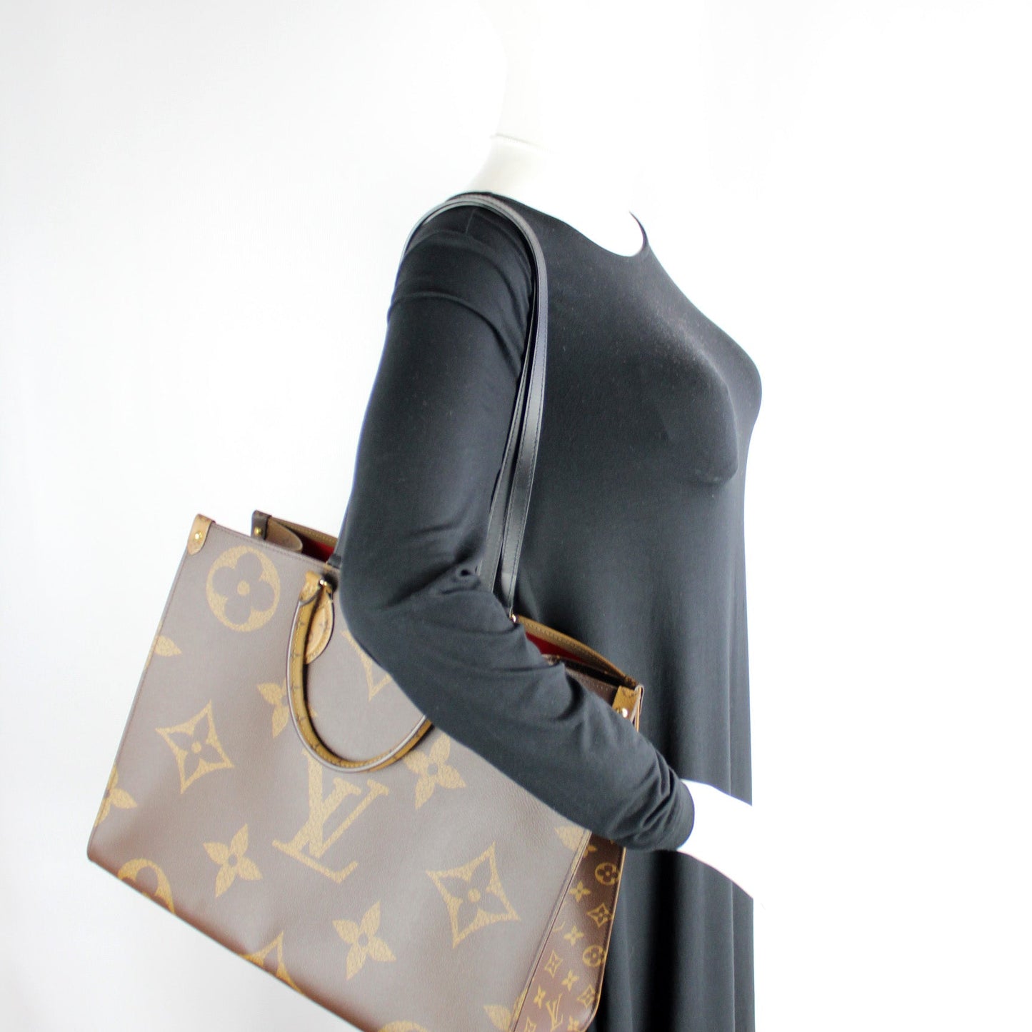 ONTHEGO GM Reverse Monogram