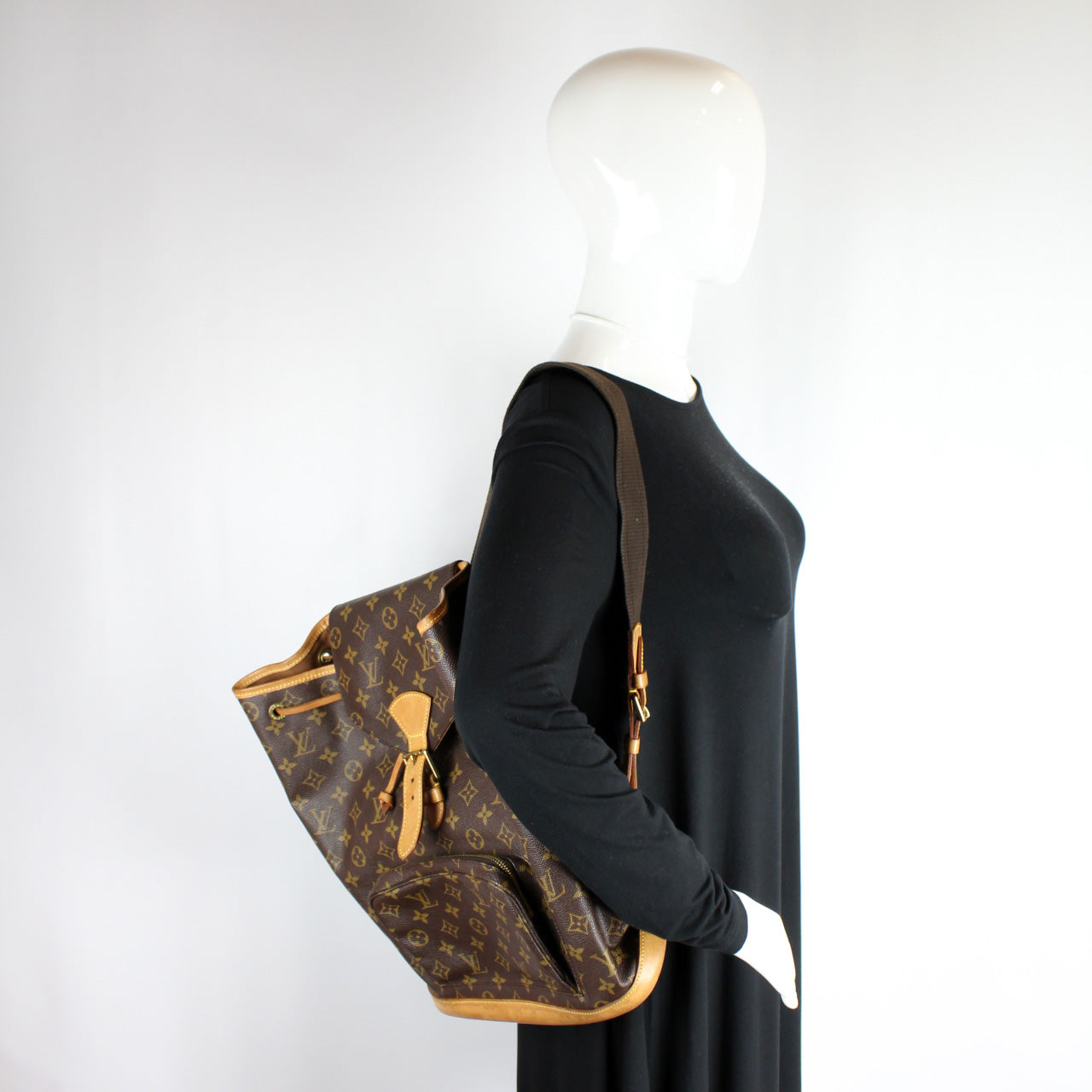 Montsouris GM Monogram