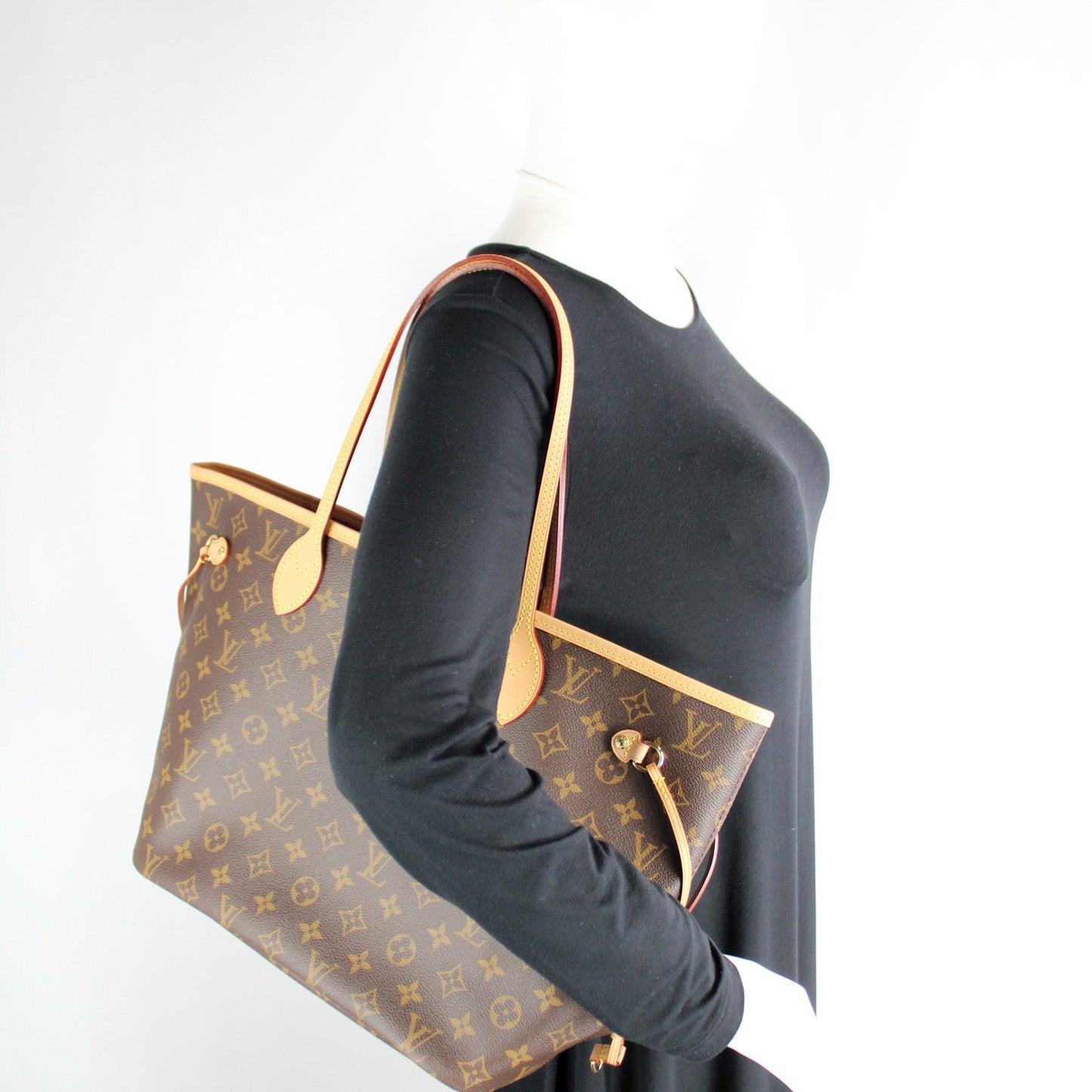 Neverfull MM Monogram