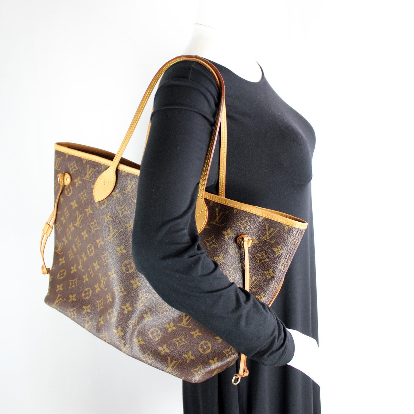 Neverfull MM Monogram