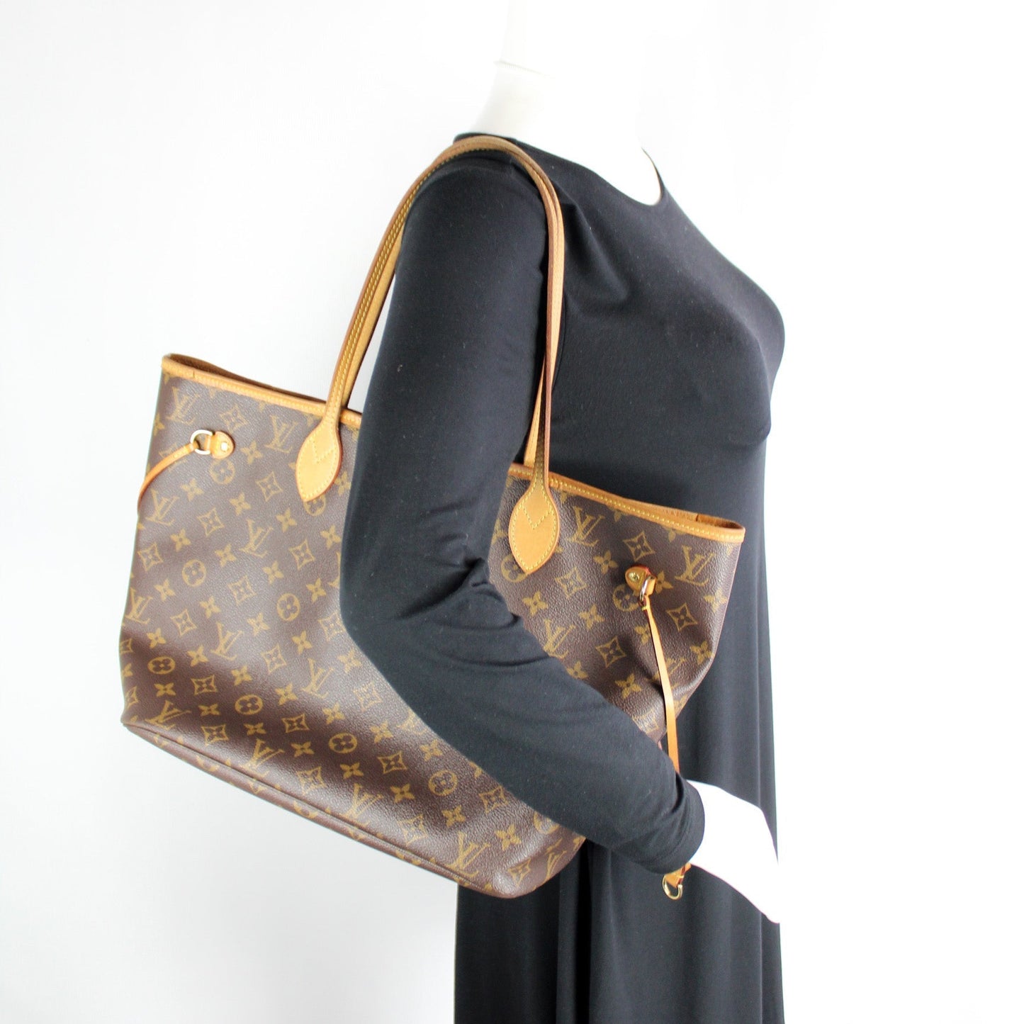 Neverfull MM Monogram