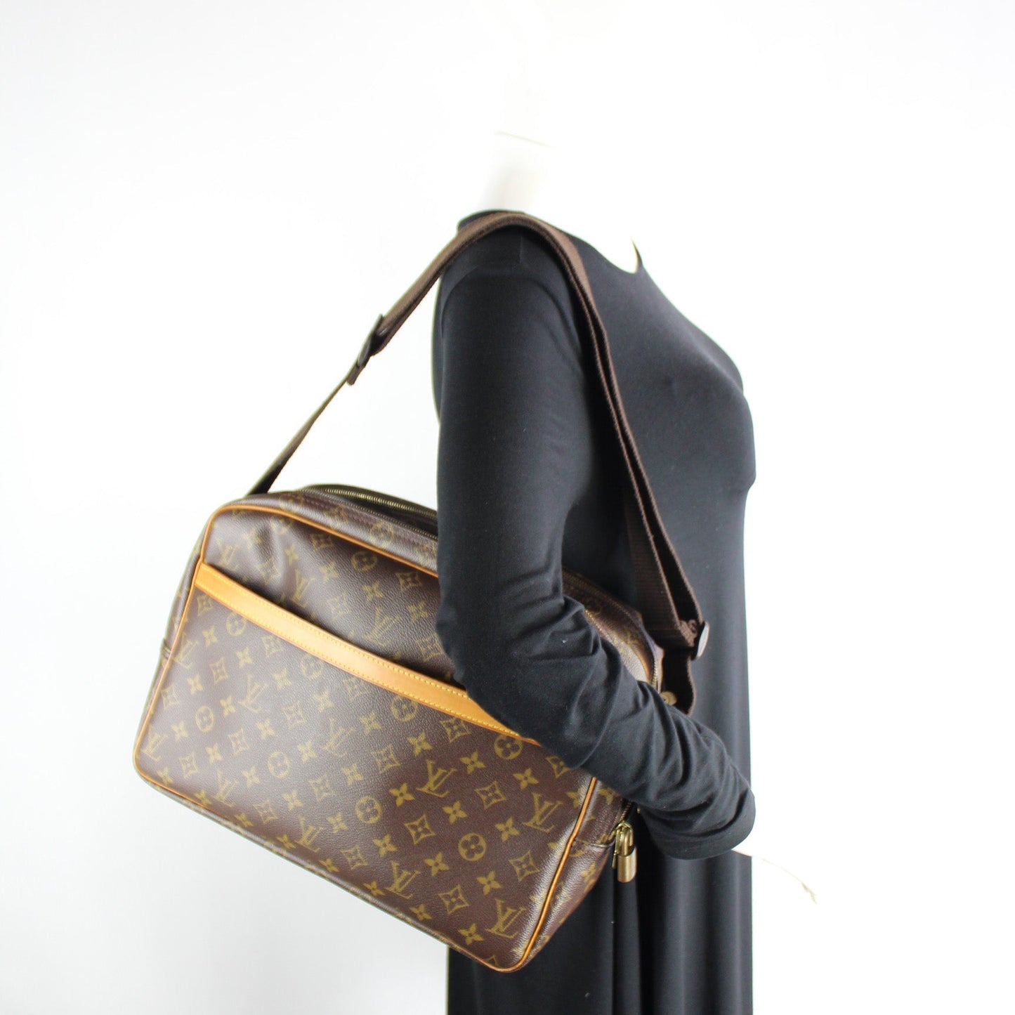 Reporter GM Monogram