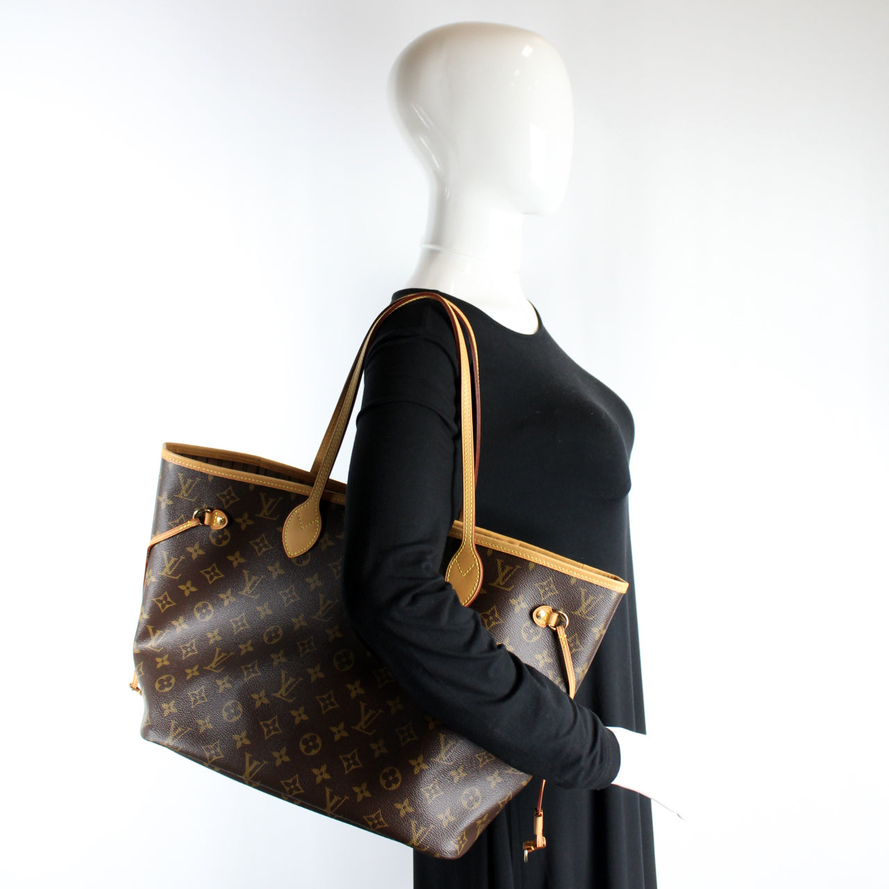 Neverfull MM Monogram