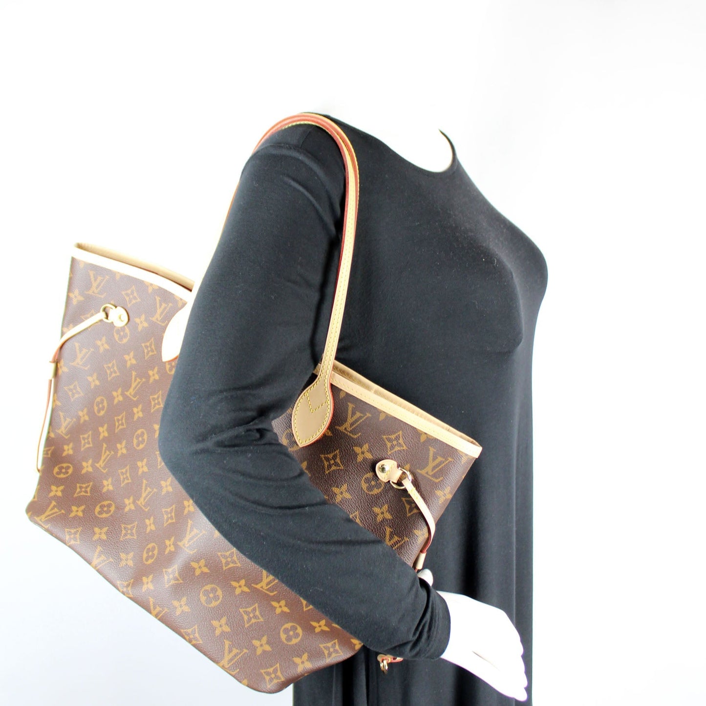 Neverfull MM Monogram