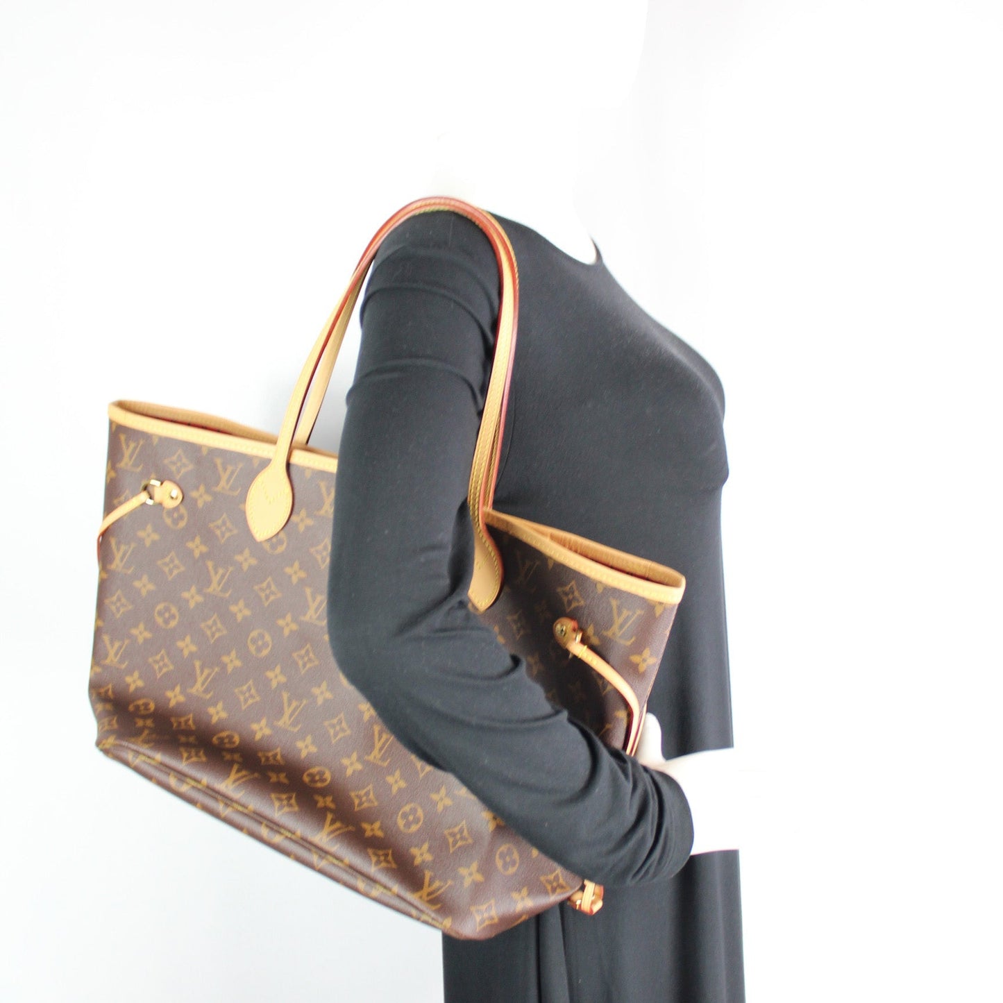 Neverfull MM Monogram