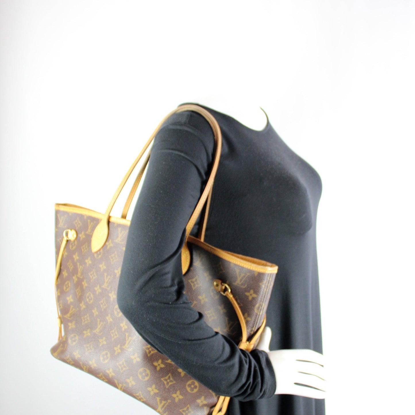 Neverfull MM Monogram