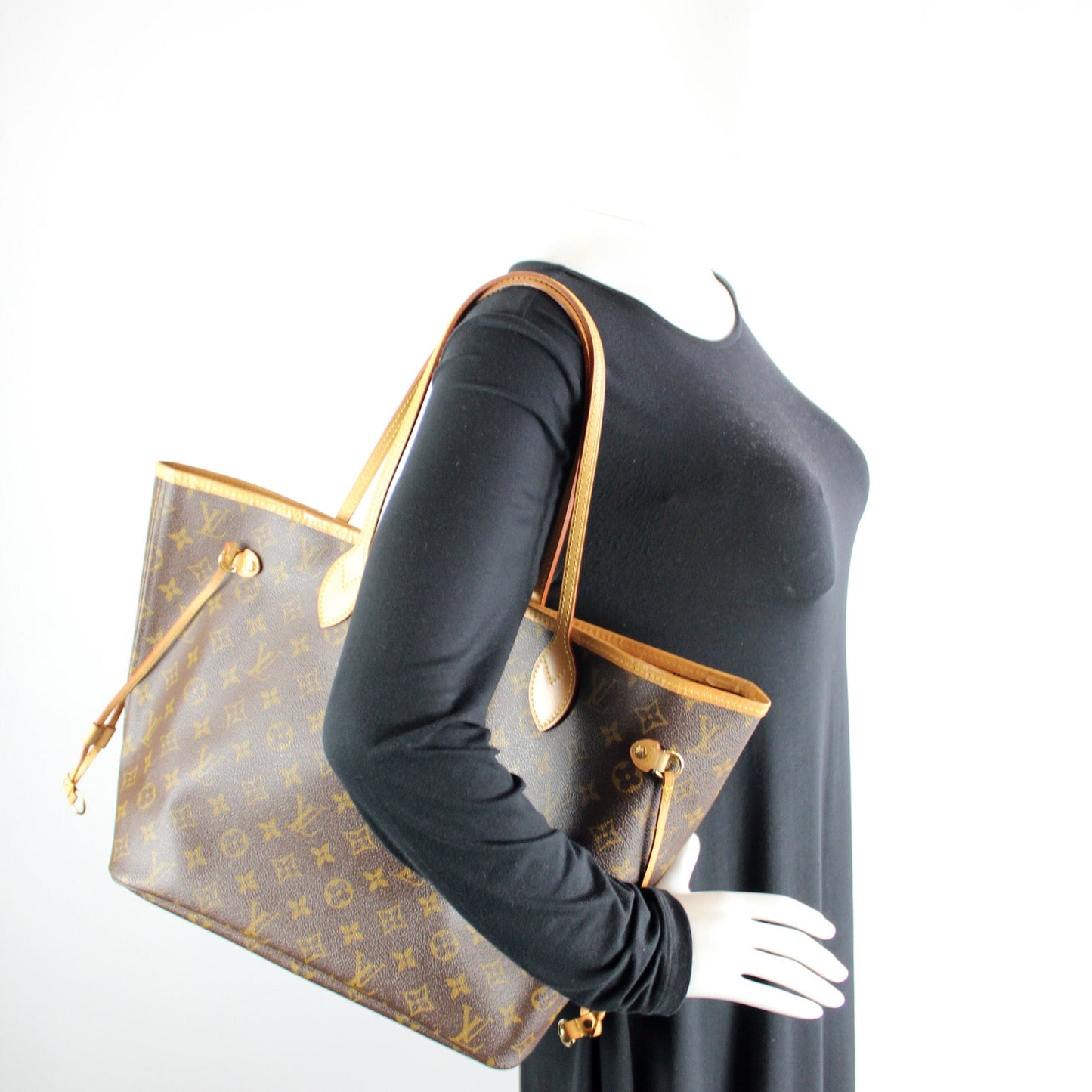 Neverfull MM Monogram