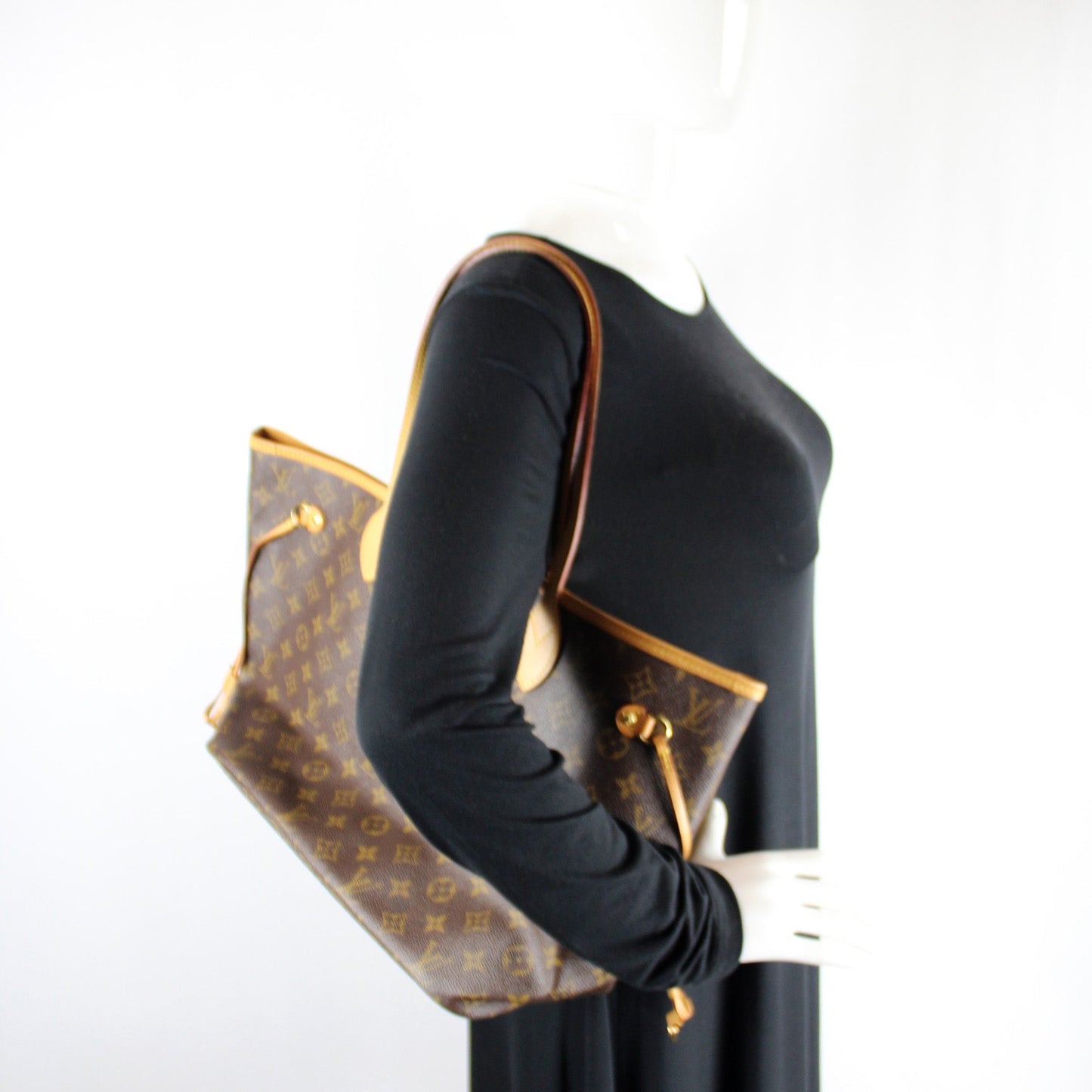 Neverfull MM Monogram