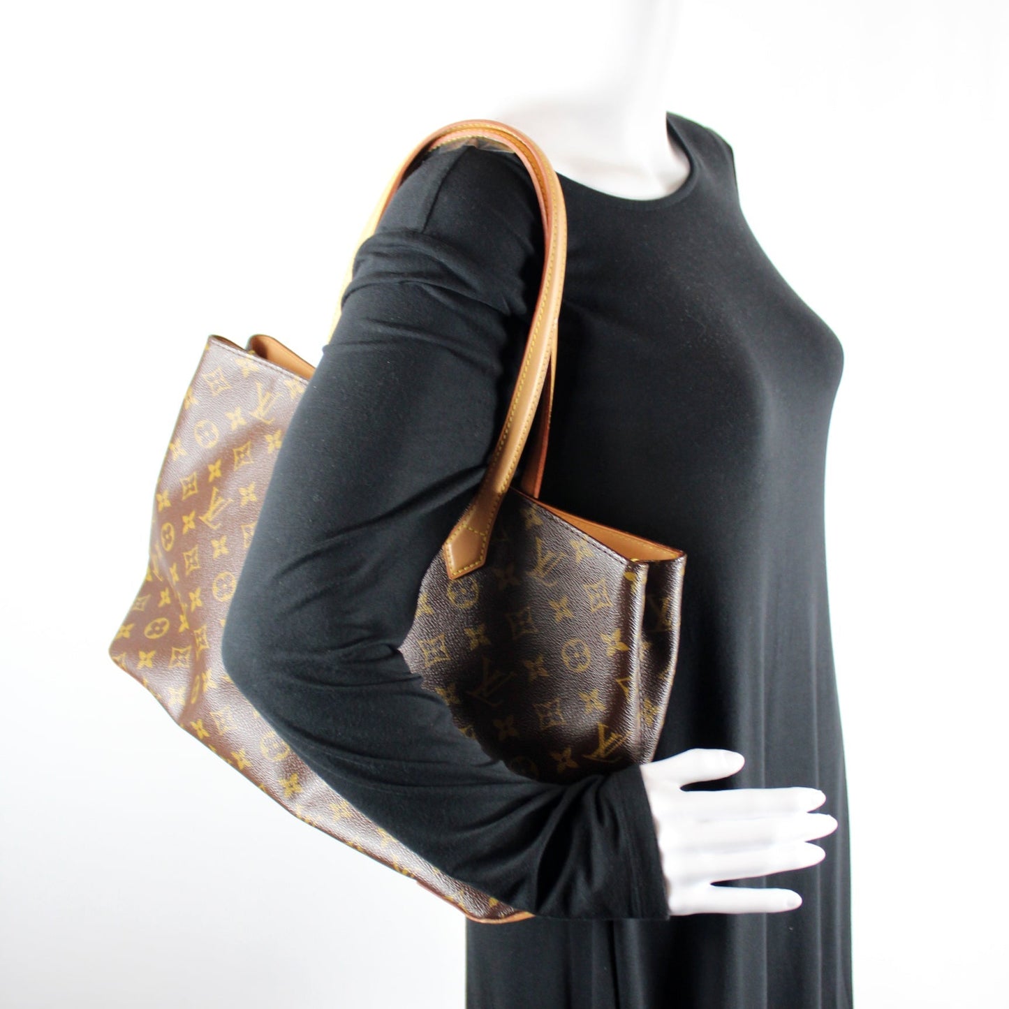 Wilshire MM Monogram