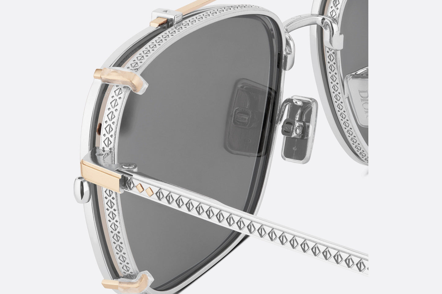 CD Diamond S4U • Gray and Beige Mirrored Square Sunglasses