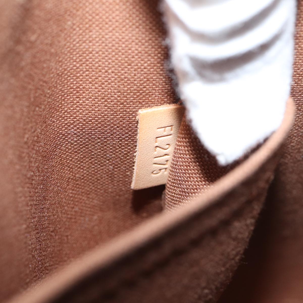 Louis Vuitton Alma  Canvas Handbag ()