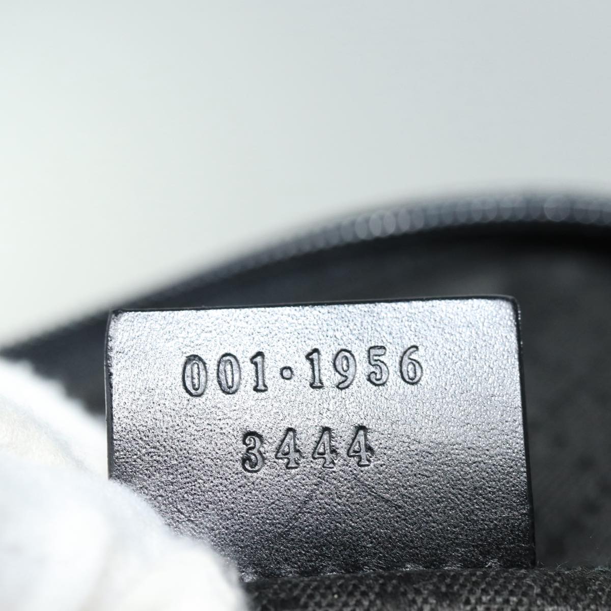 Gucci -- Black Synthetic Shoulder Bag ()