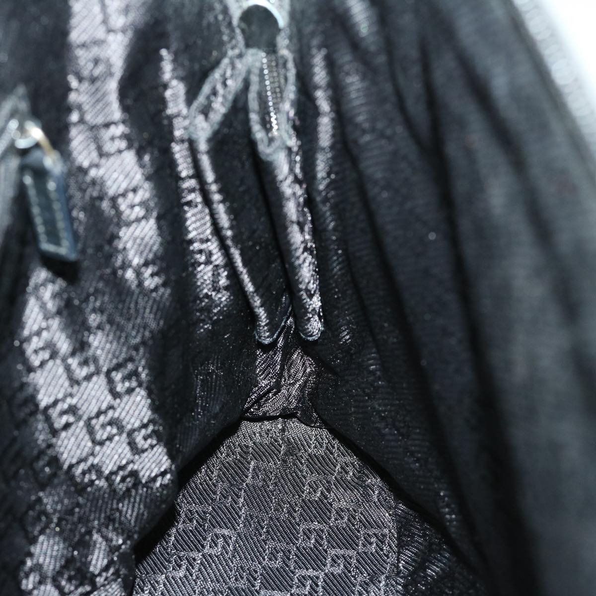 Gucci Beige Canvas Shoulder Bag ()