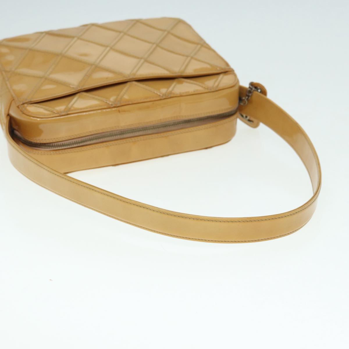 Chanel Yellow Leather Shoulder Bag ()