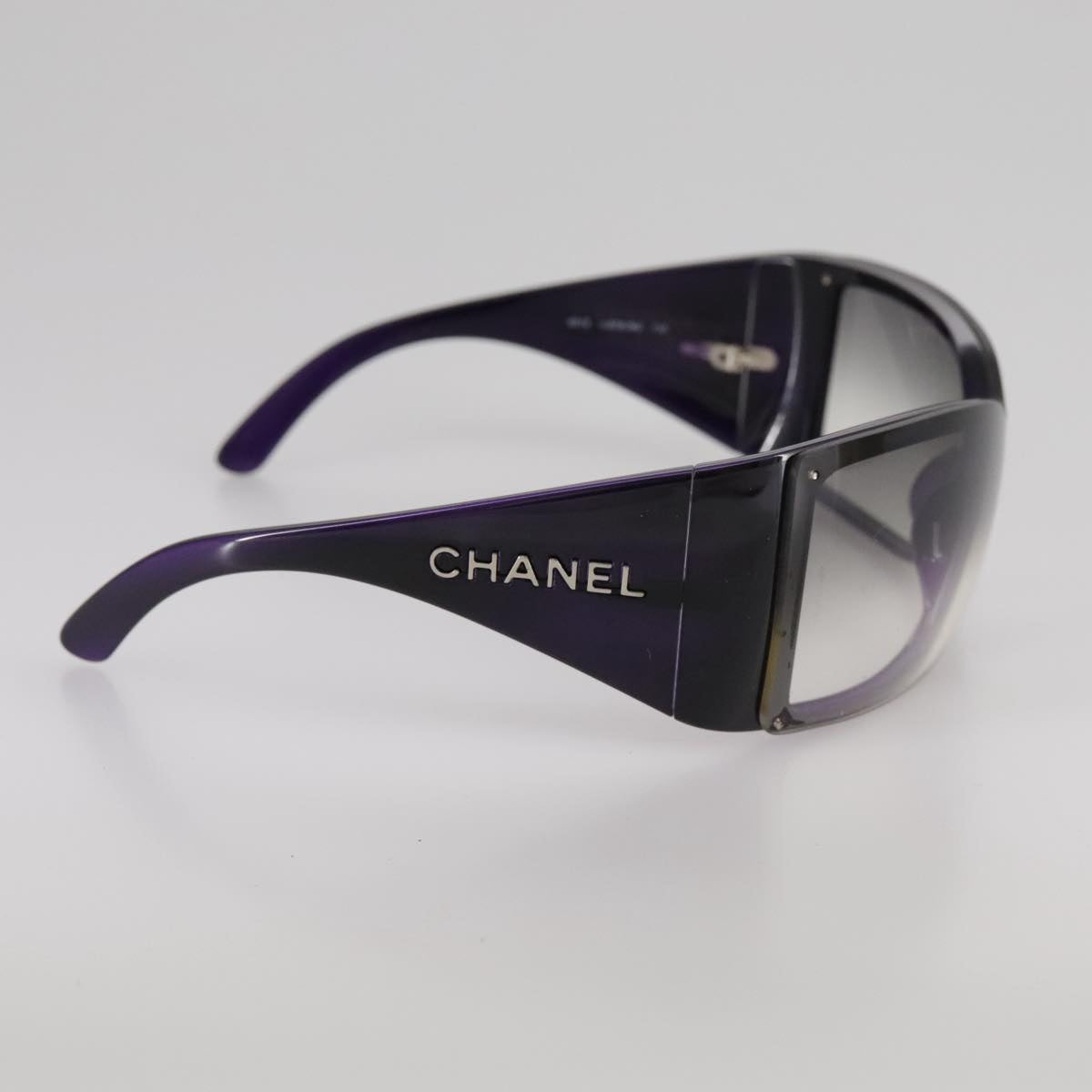 Chanel Purple Plastic Glasses ()