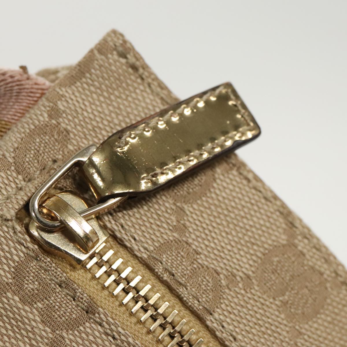 Gucci Beige Canvas Shoulder Bag ()