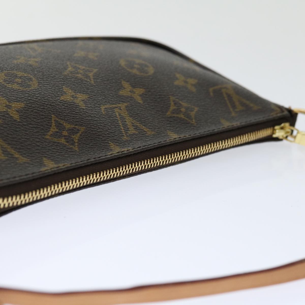 Louis Vuitton Pochette Accessoires Canvas Clutch Bag ()