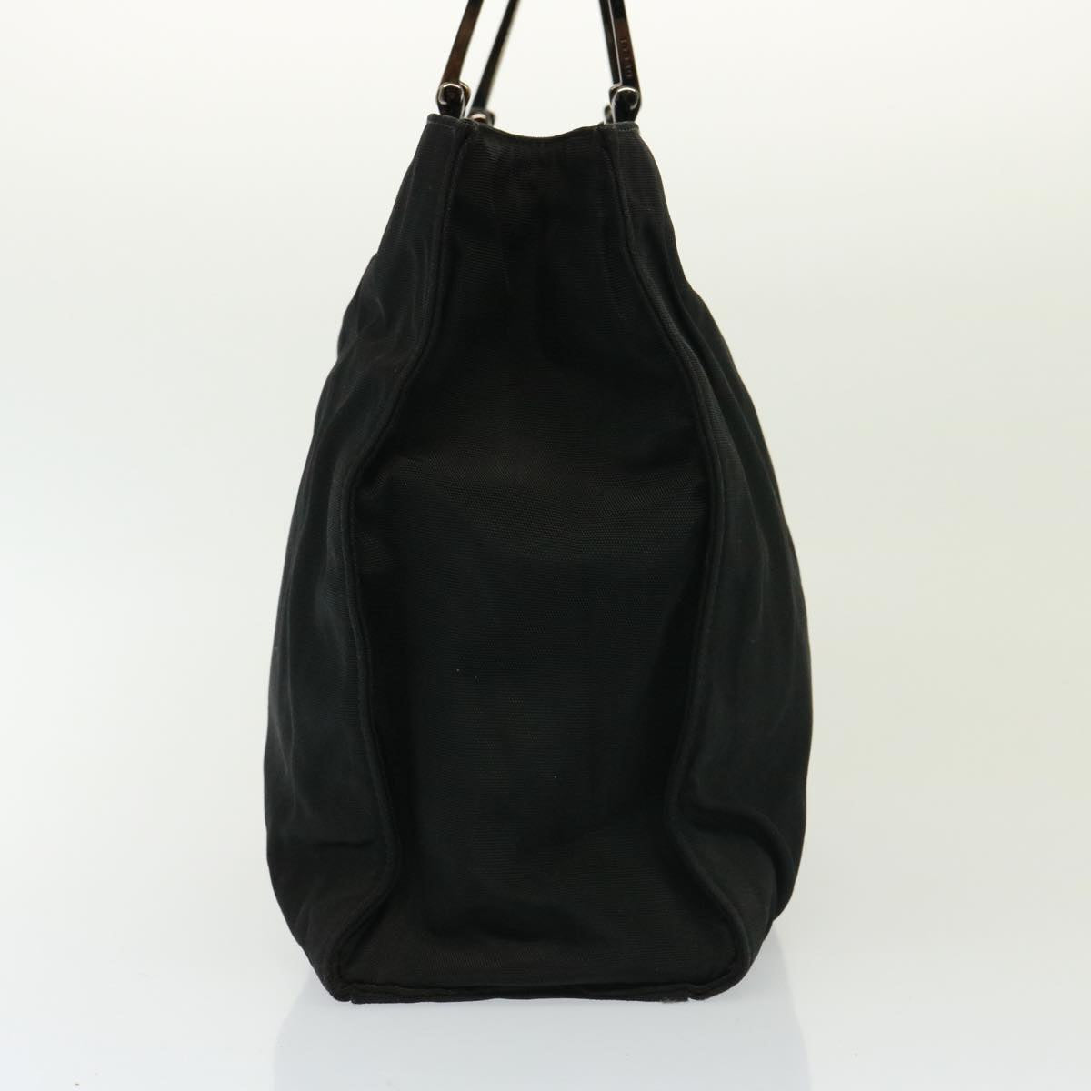 Gucci -- Black Synthetic Handbag ()