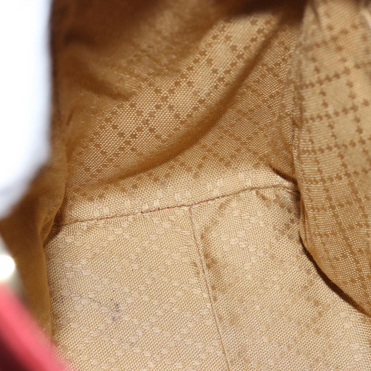 Gucci Bamboo Red Suede Handbag ()