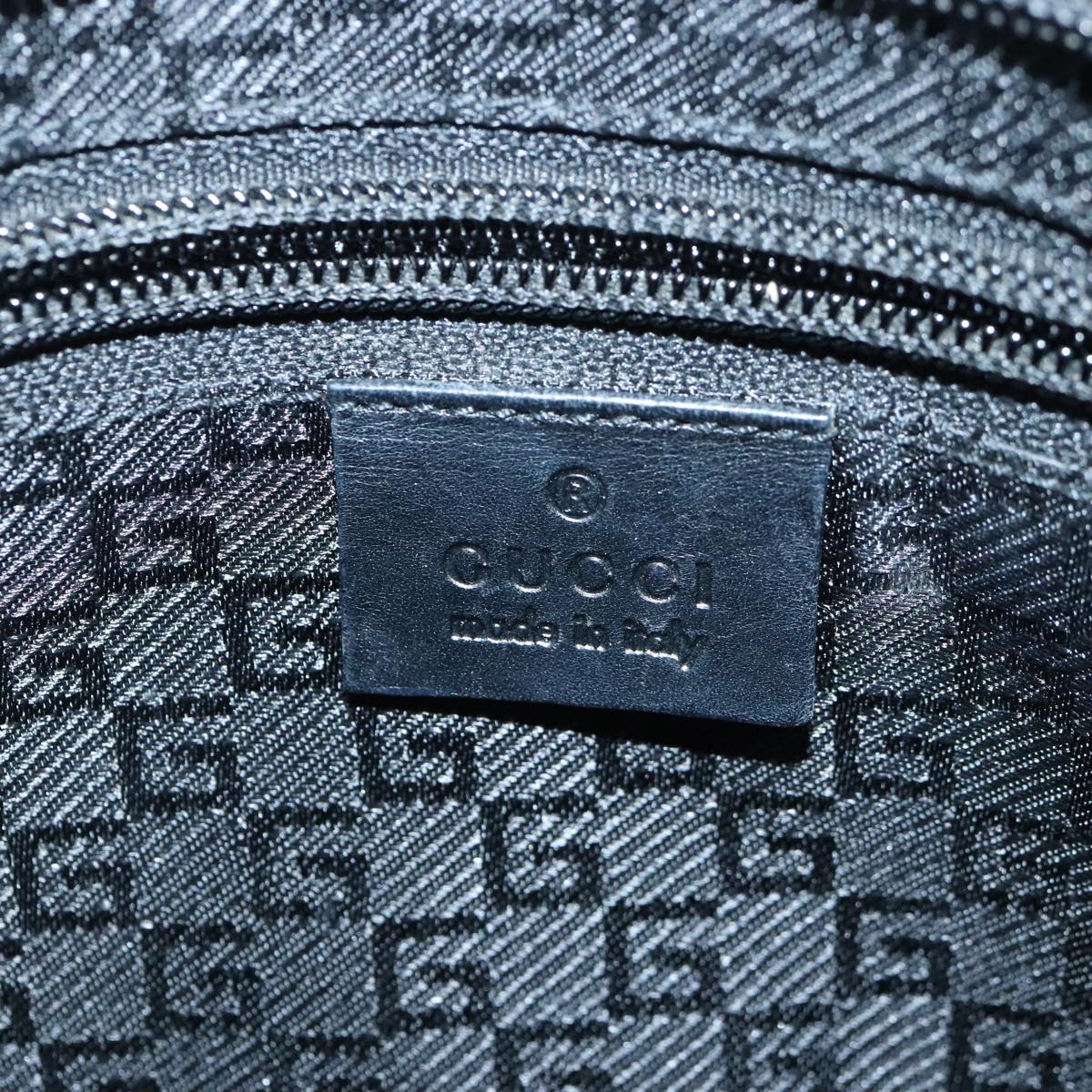 Gucci -- Black Canvas Shoulder Bag ()