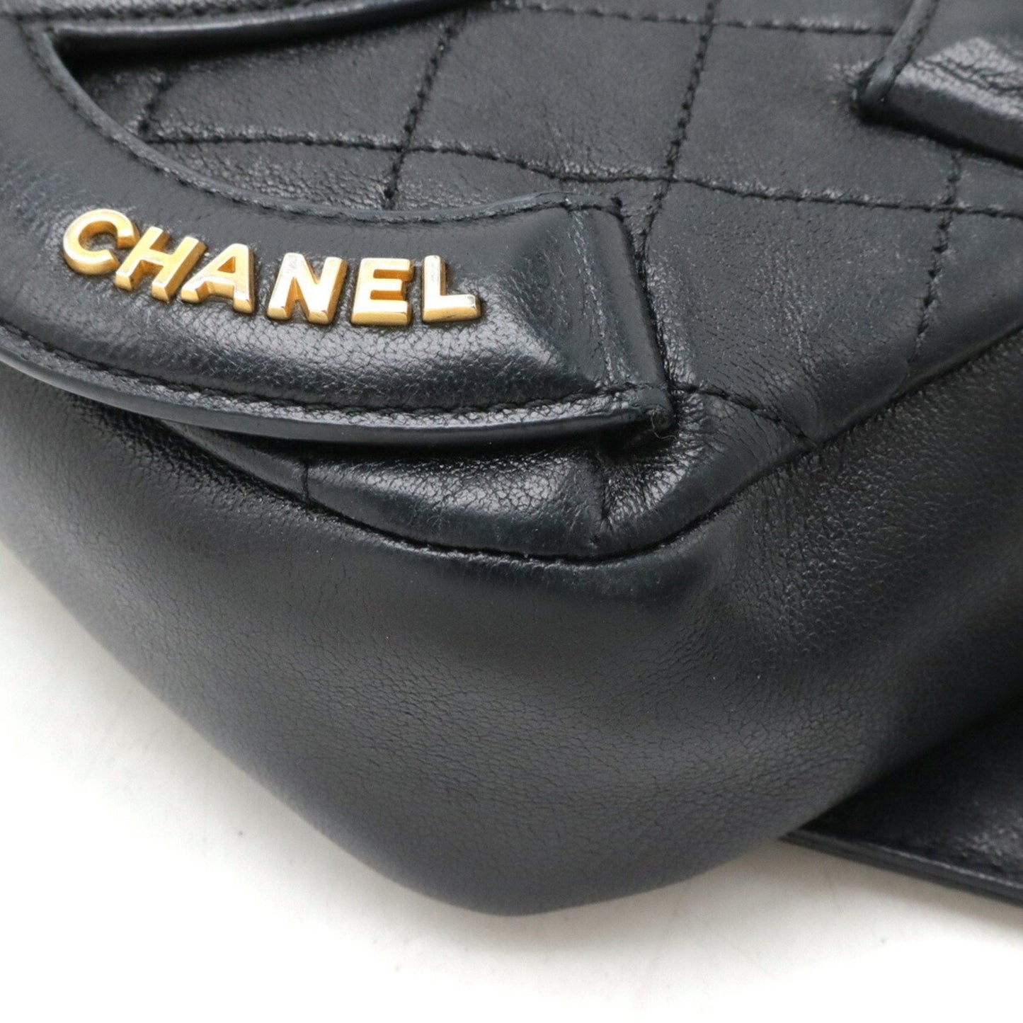 Chanel Black Leather Sling Bag ()