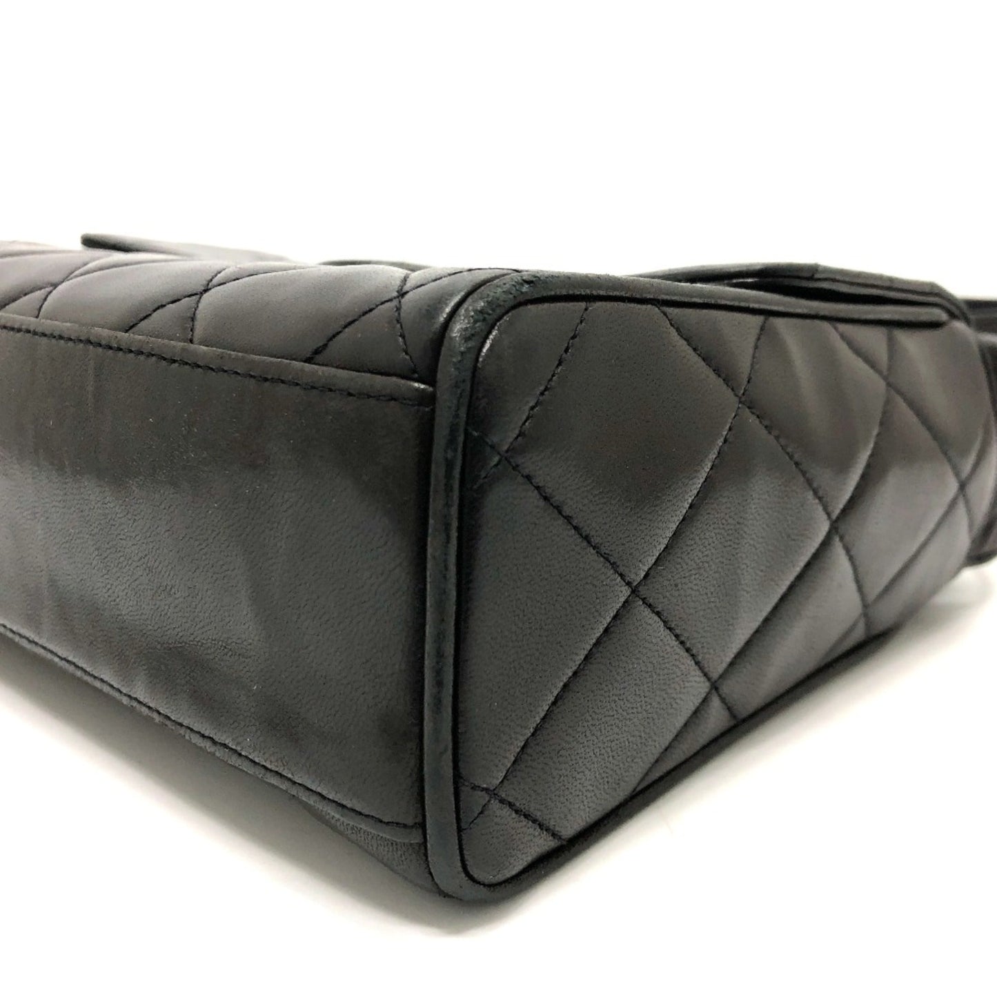 Chanel Black Leather Shoulder Bag ()