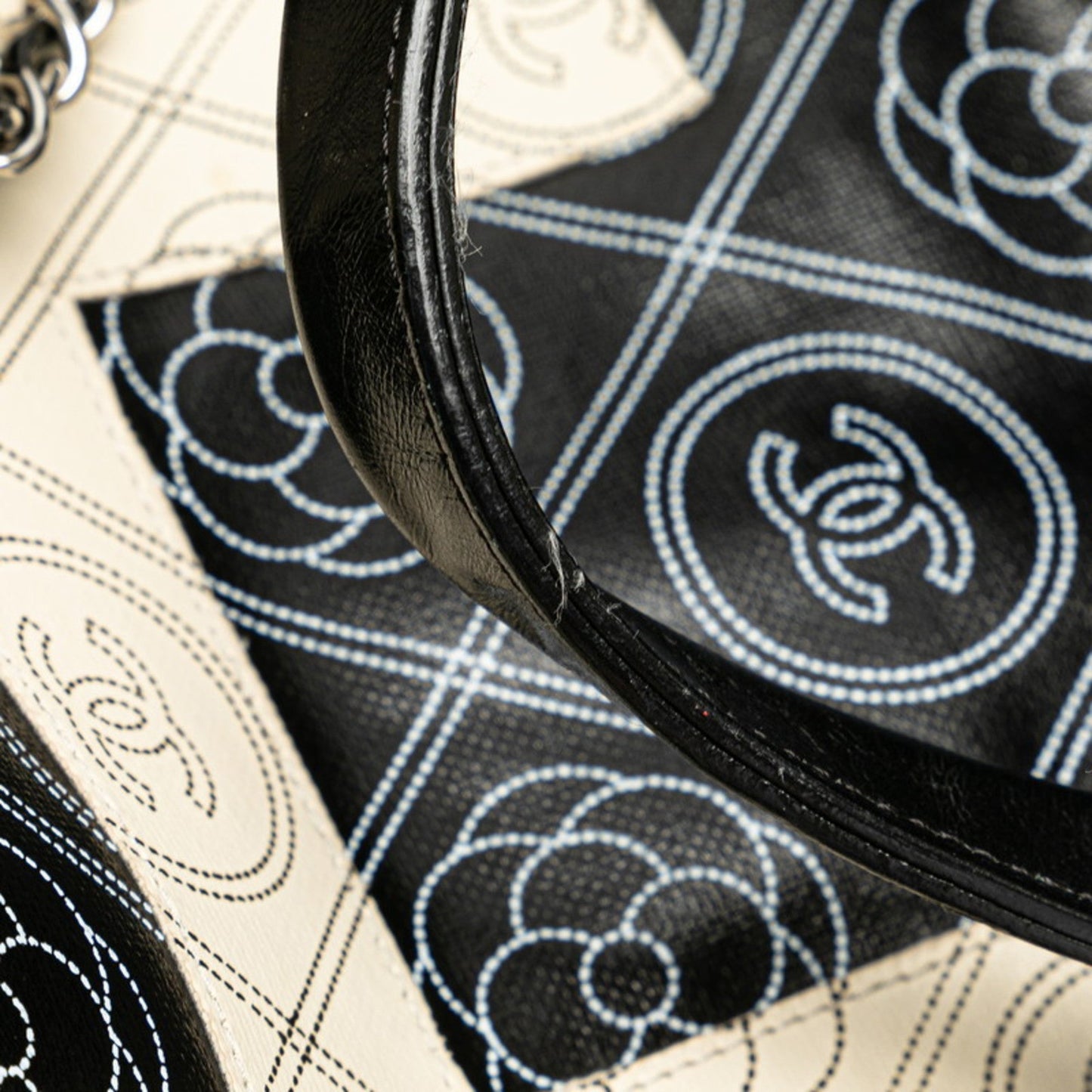Chanel Black White Leather Handbag Tote Bag ()