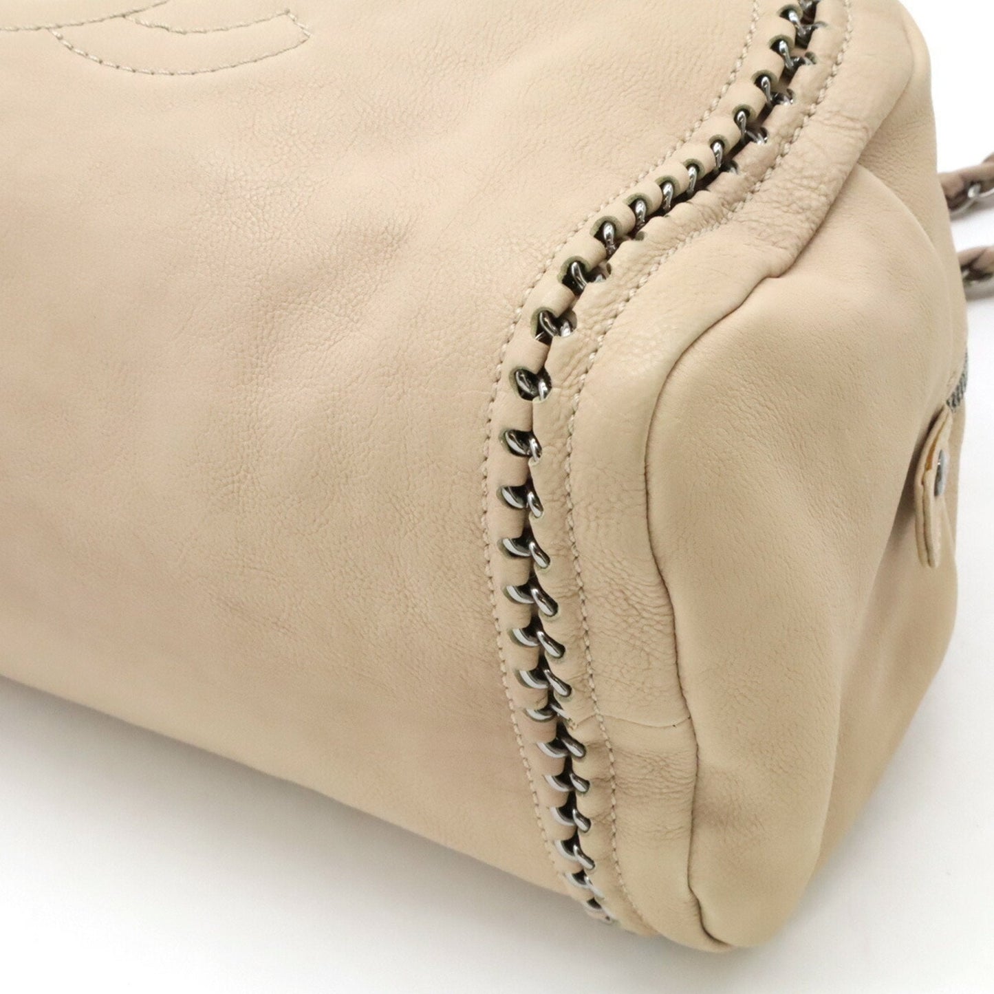 Chanel Beige Leather Handbag ()