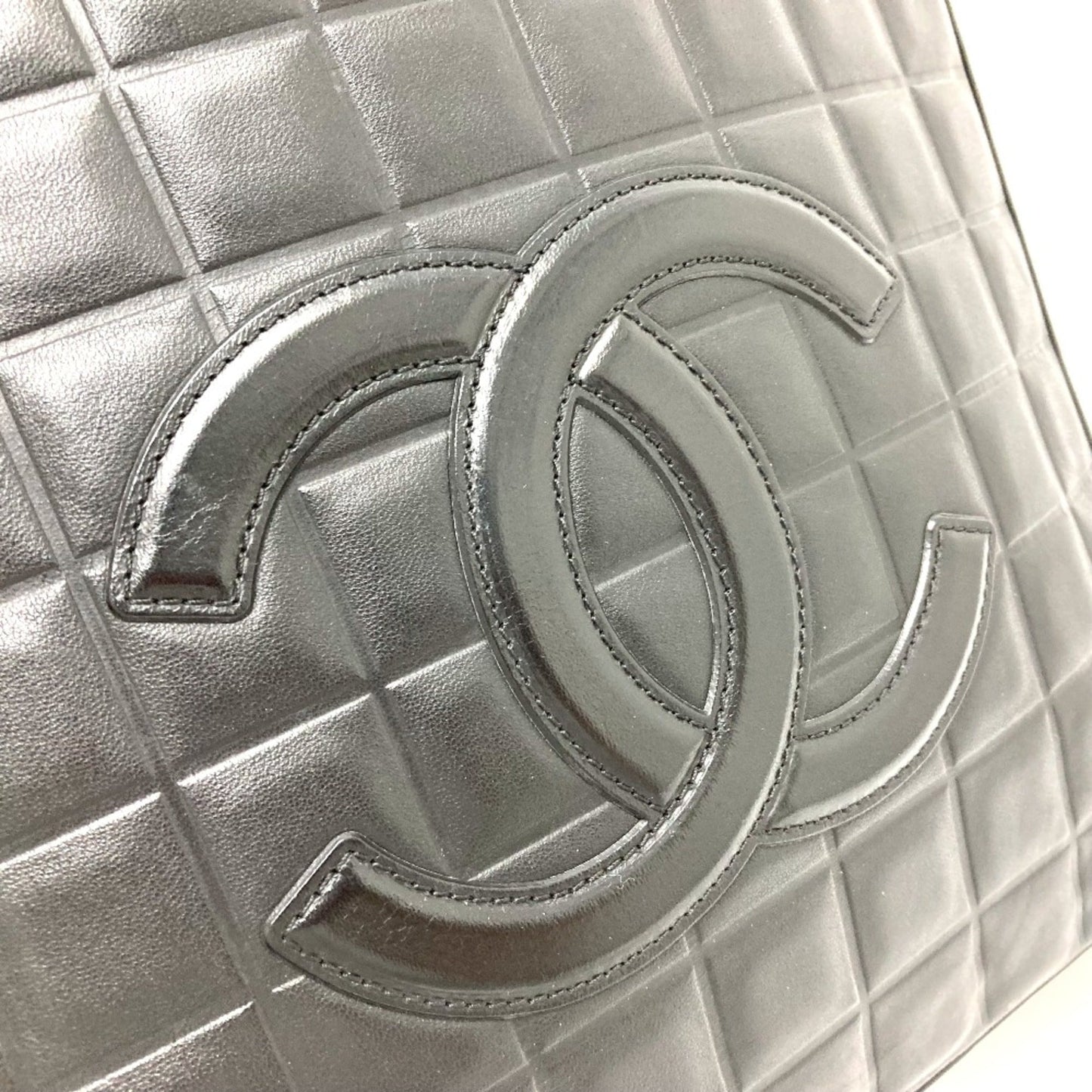 Chanel Black Leather Tote Bag ()