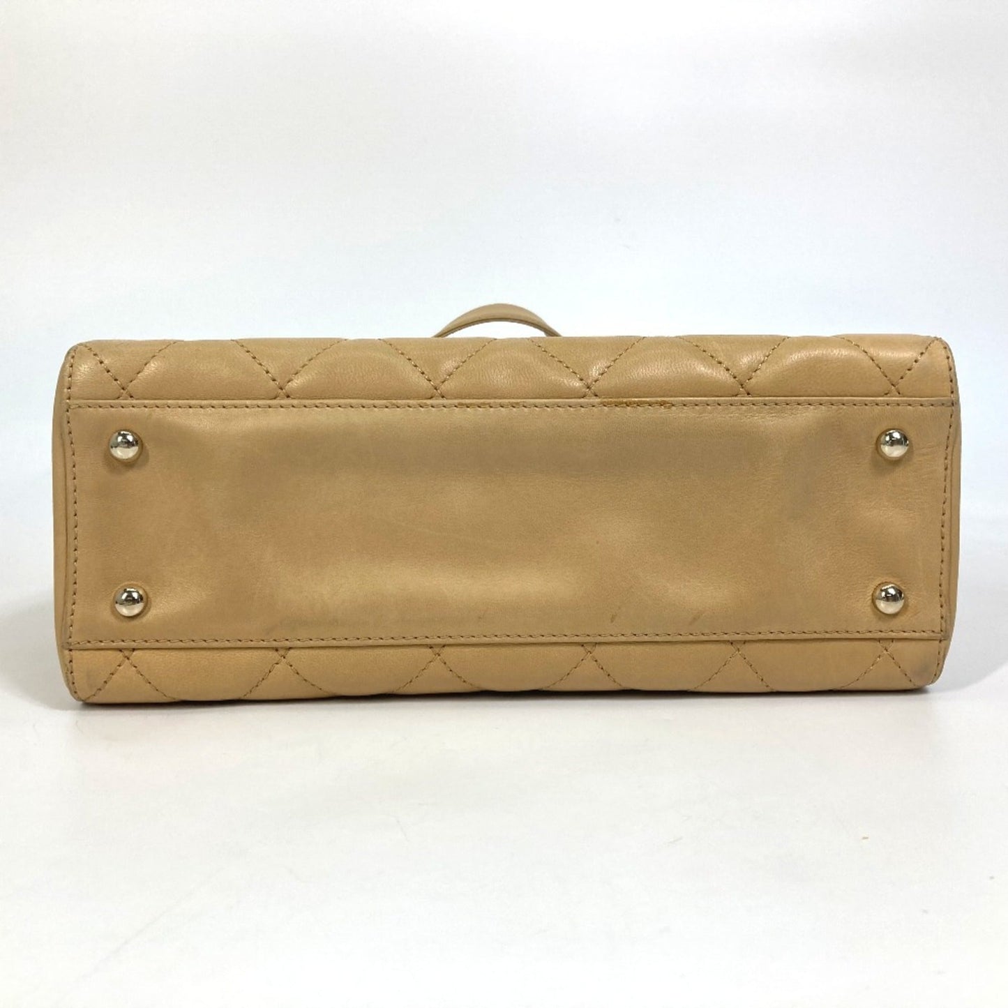 Chanel Beige Leather Handbag ()