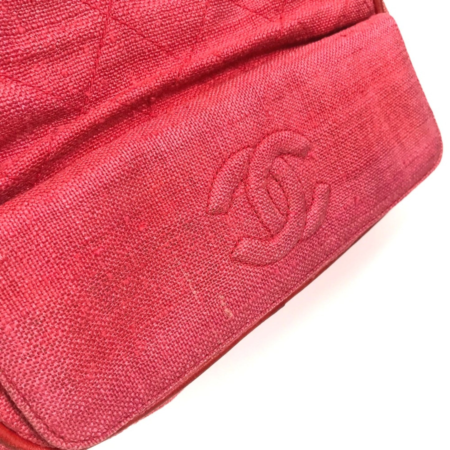 Chanel Red Cloth Shoulder Bag ()