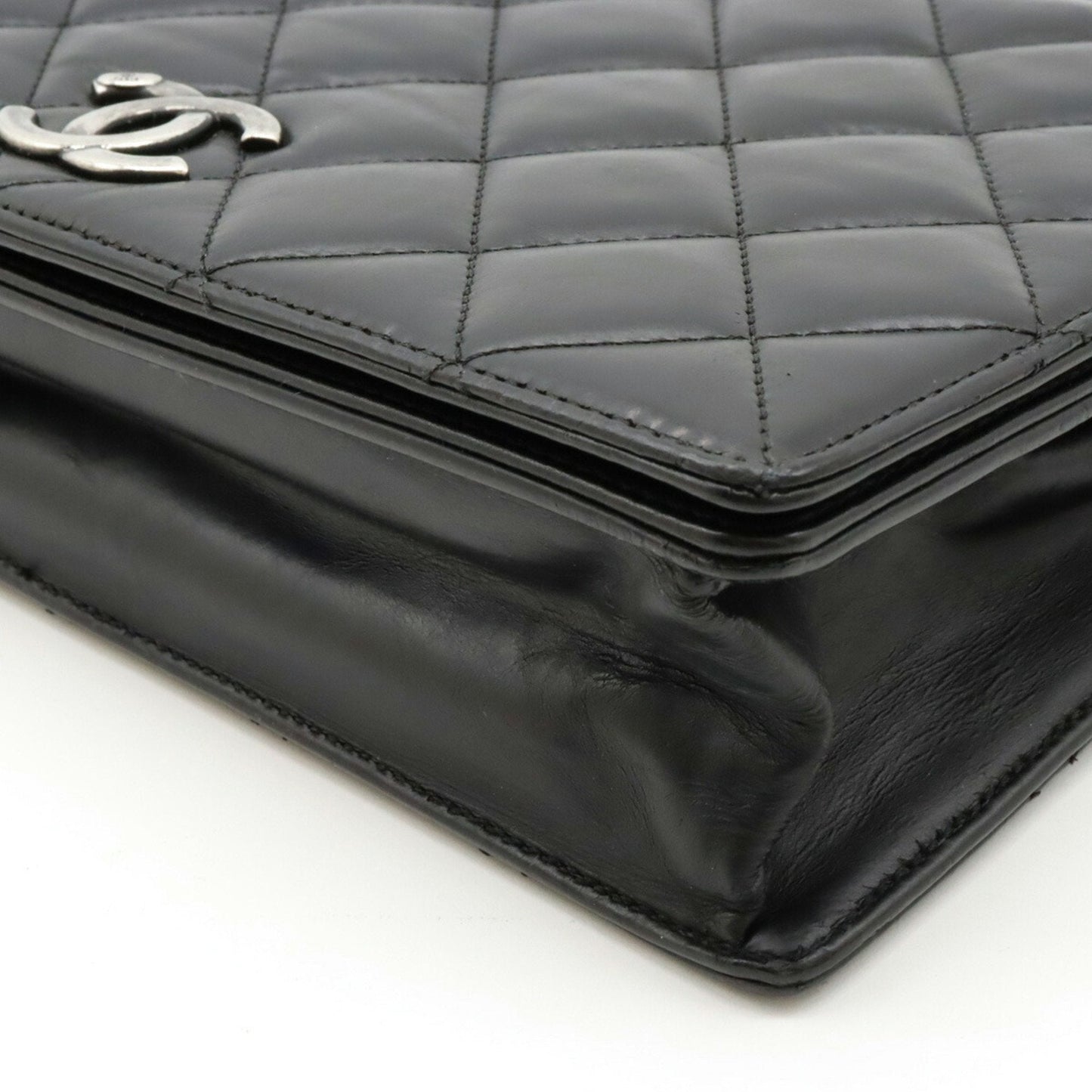 Chanel Black Leather Shoulder Bag ()