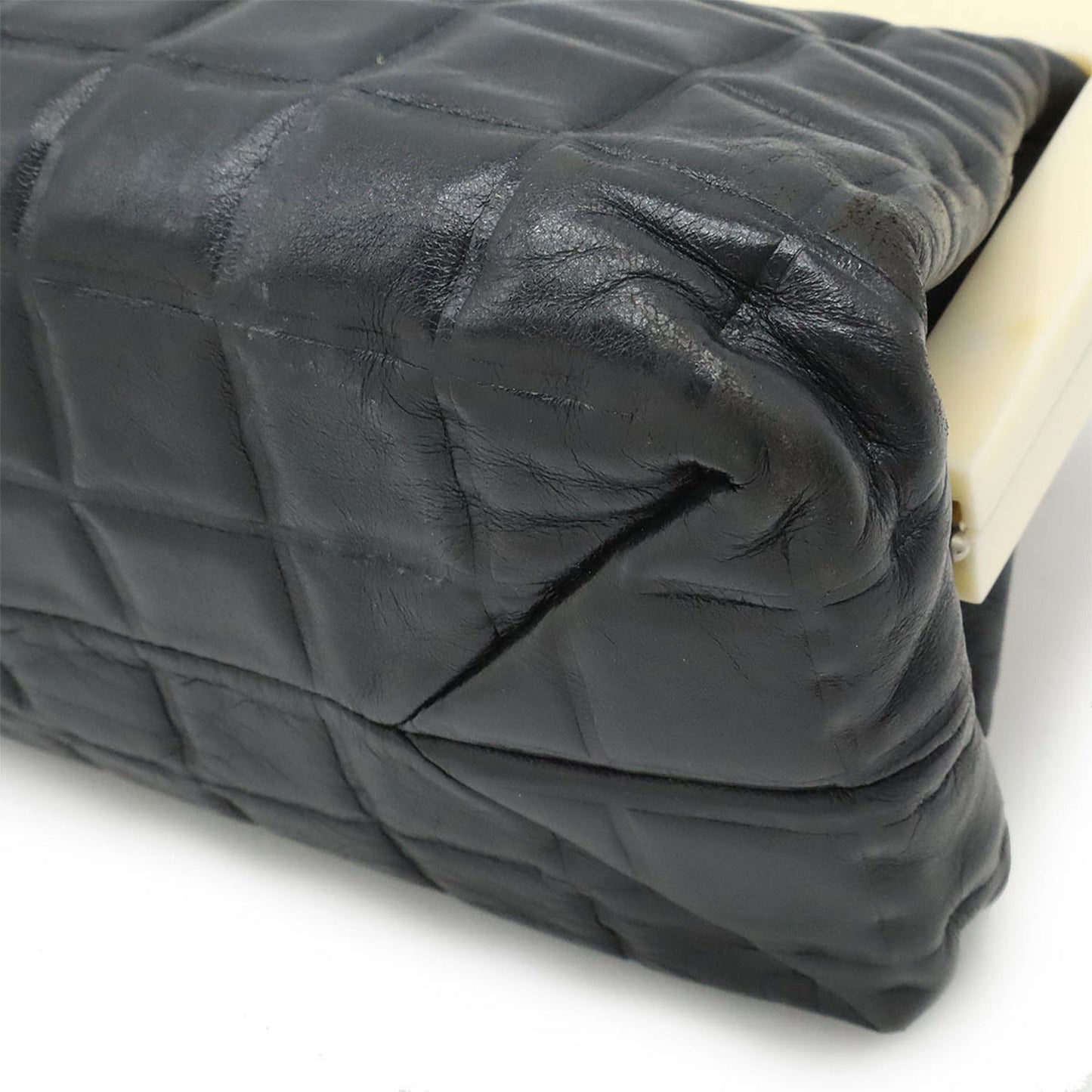 Chanel Black Ivory Leather Handbag ()