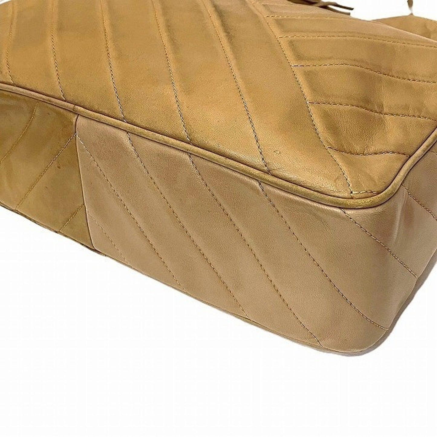 Chanel Beige Leather Shoulder Bag ()