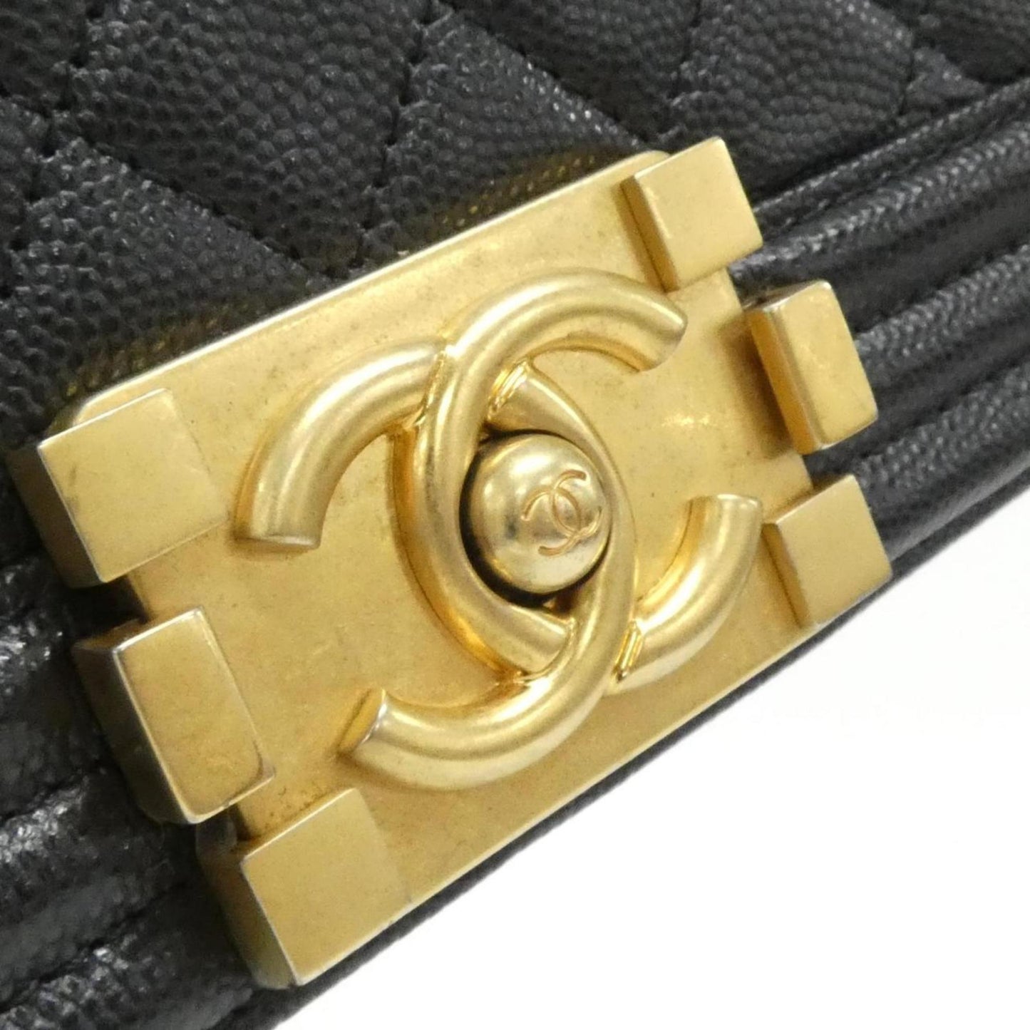 Chanel Boy Chanel Black Grained Calfskin Shoulder Bag ()