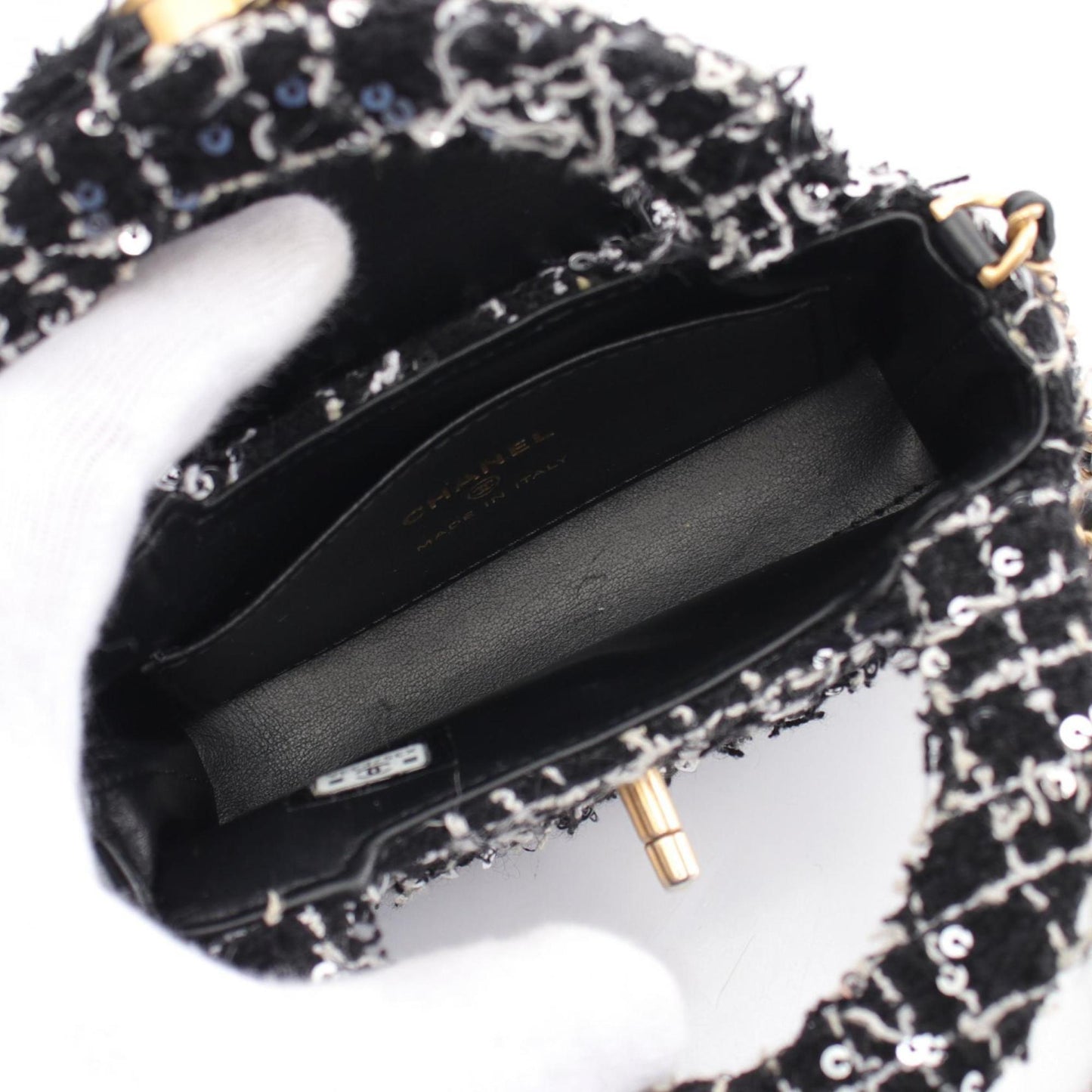 Chanel Black White Fabric Shoulder Bag ()