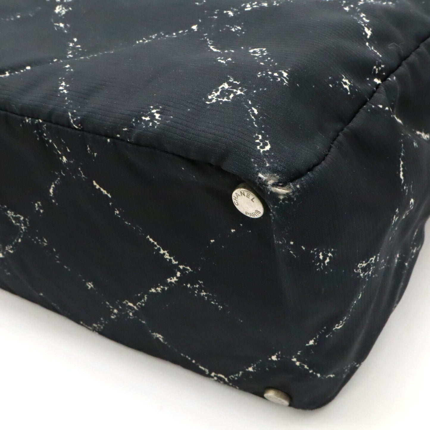 Chanel Black Red Color Nylon Handbag Shoulder Bag Tote Bag ()